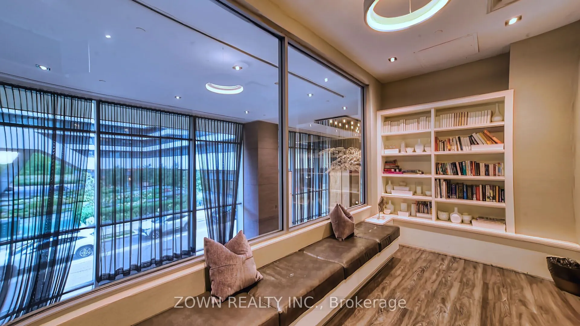 33 Shore Breeze Drive, #1206