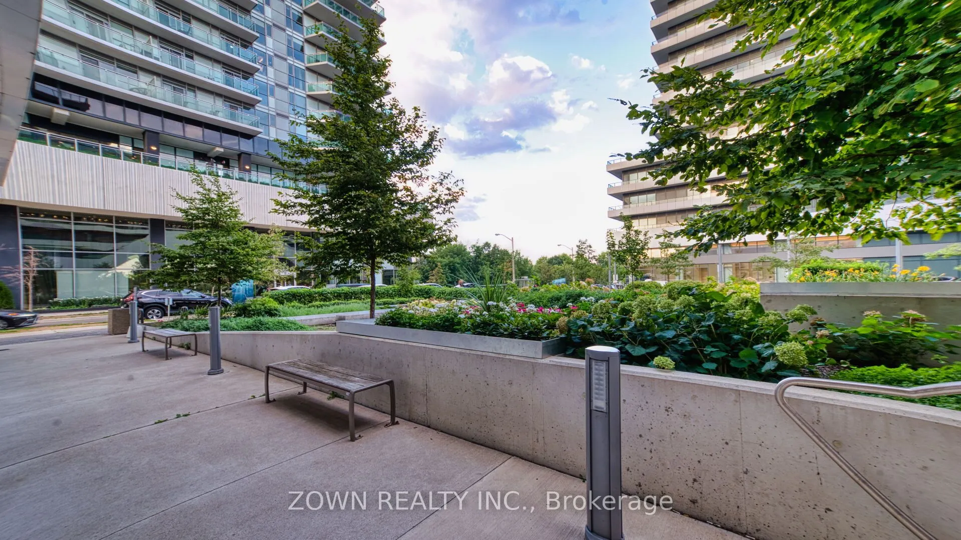 33 Shore Breeze Drive, #1206