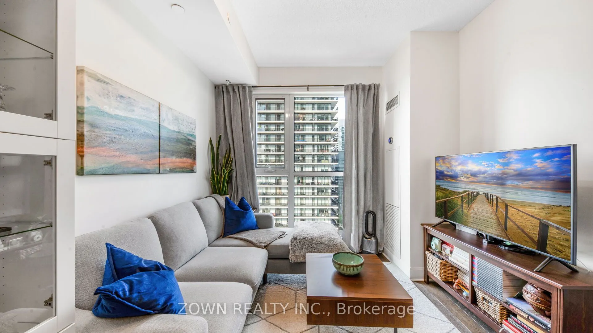 33 Shore Breeze Drive, #1206