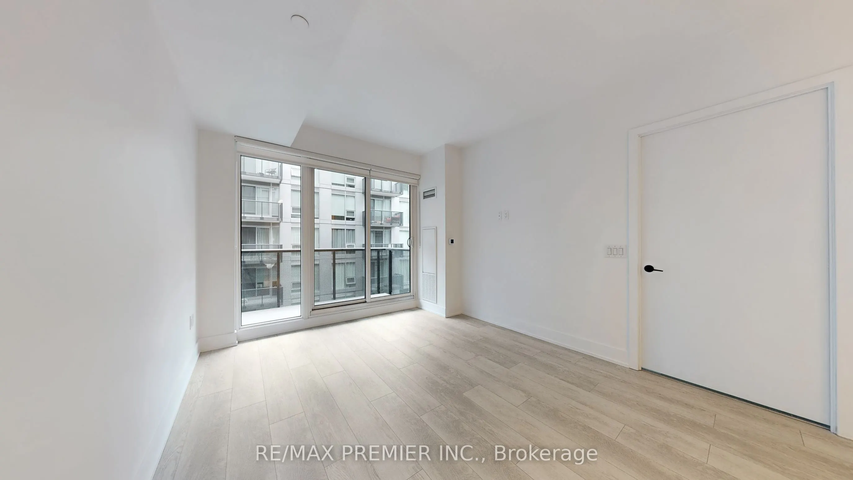2450 Old Bronte Road, #429