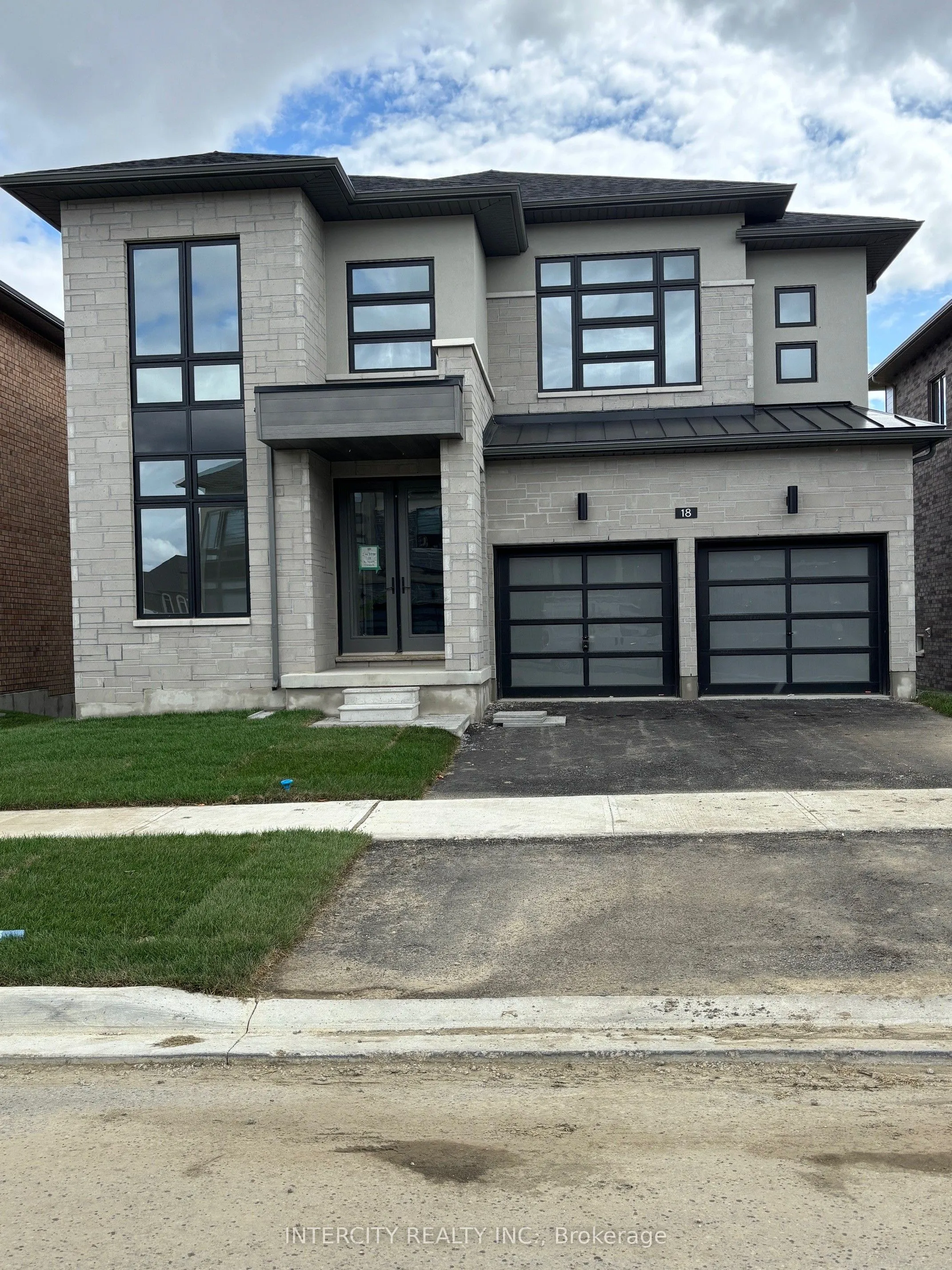 18 Keyworth Crescent