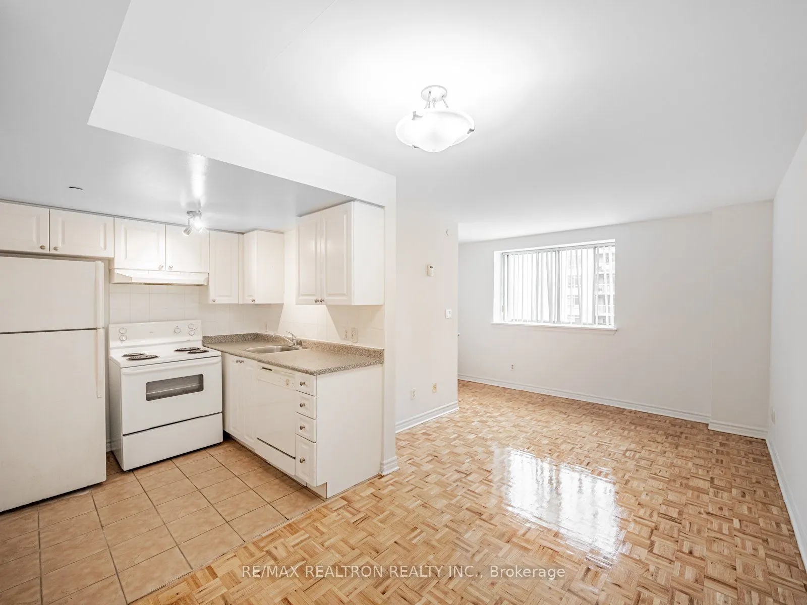 1407 Dupont Street, #110