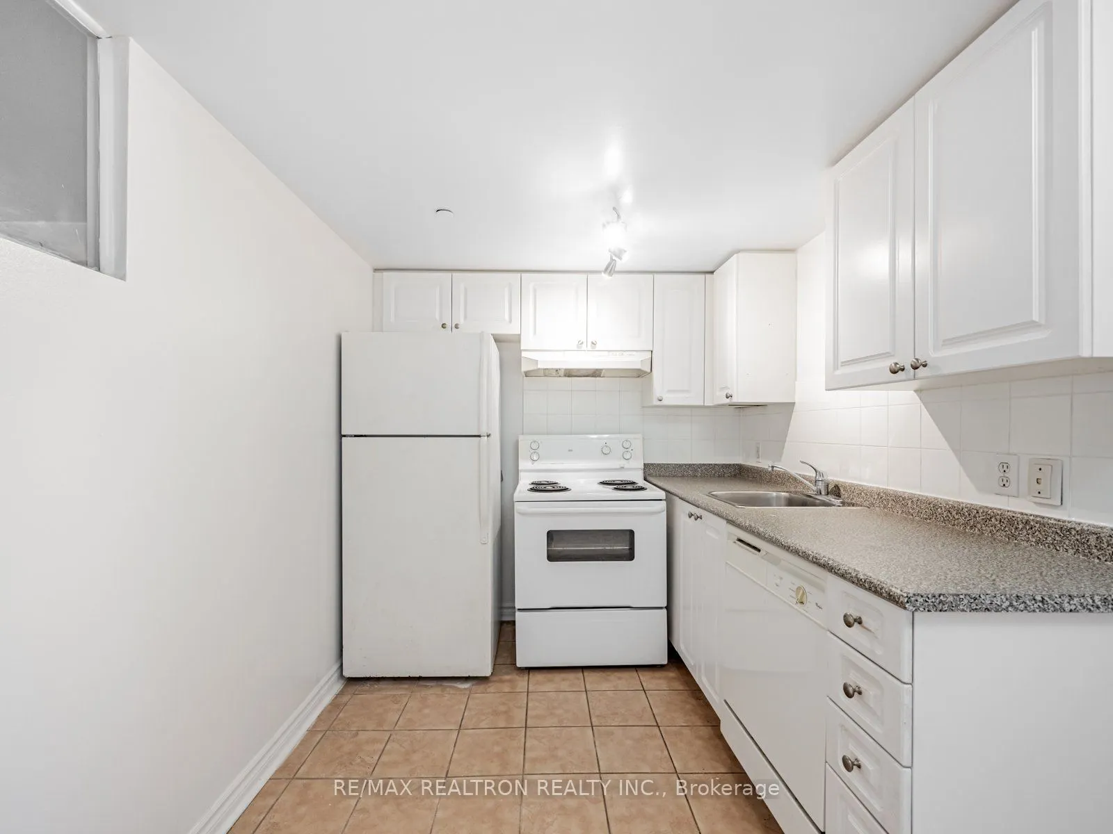 1407 Dupont Street, #110