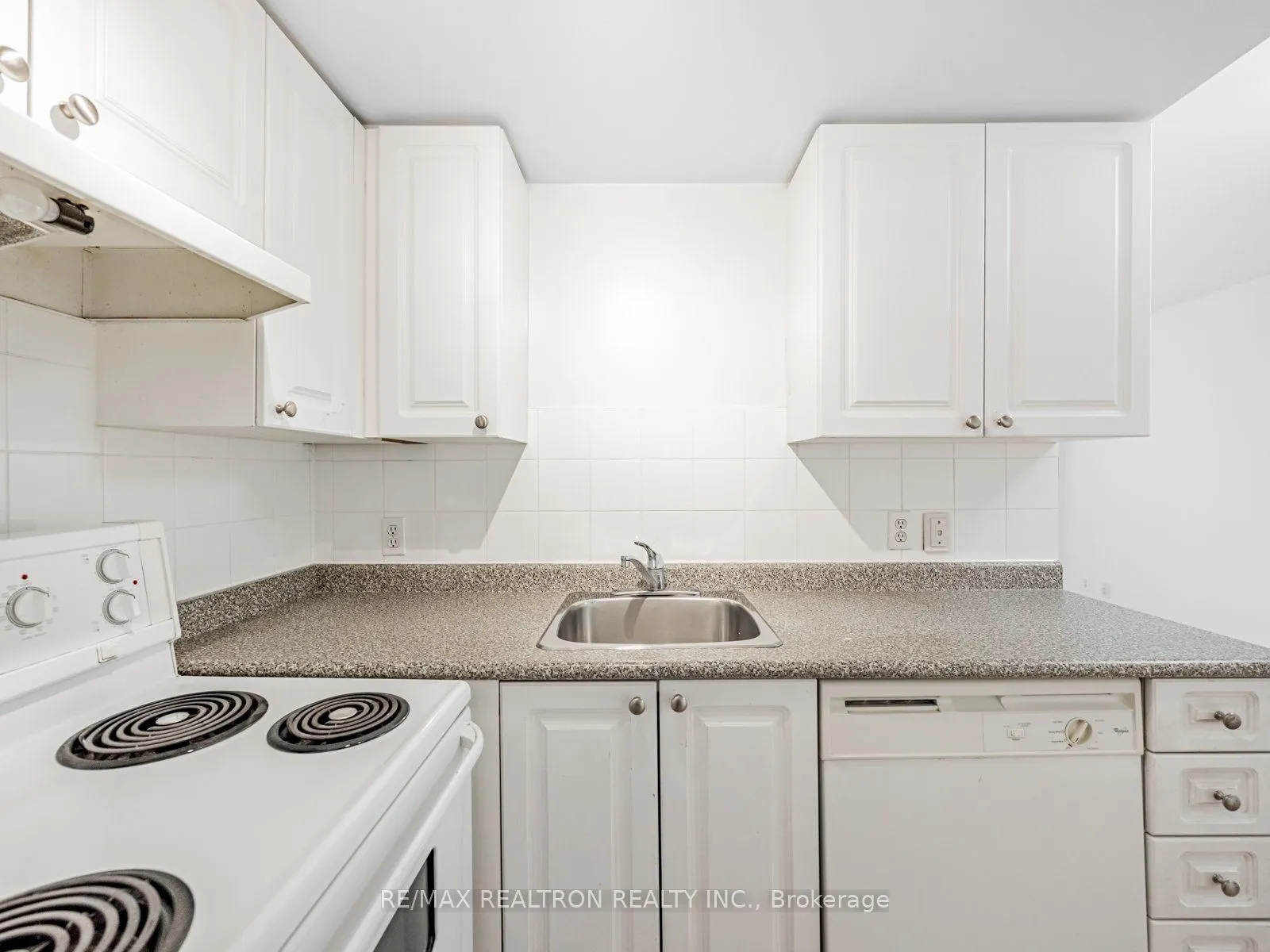 1407 Dupont Street, #110