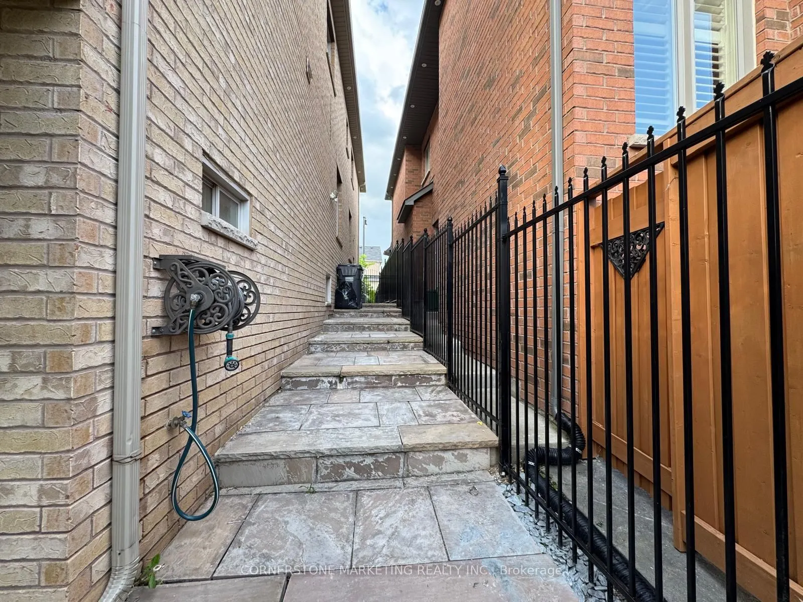 8 Cranwood Circle, #Basement