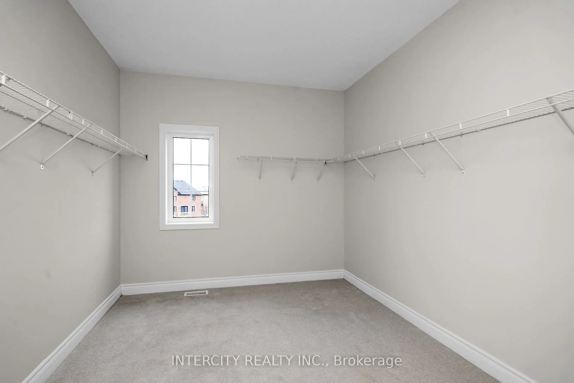 24 Keyworth Crescent