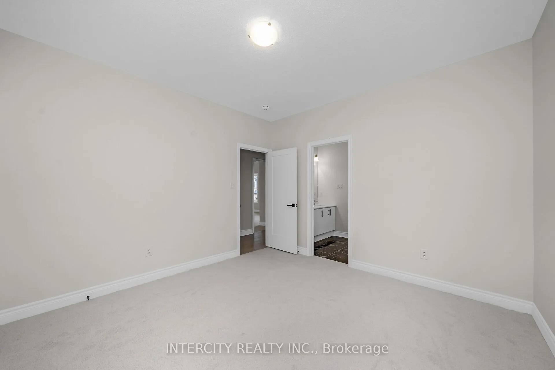 24 Keyworth Crescent