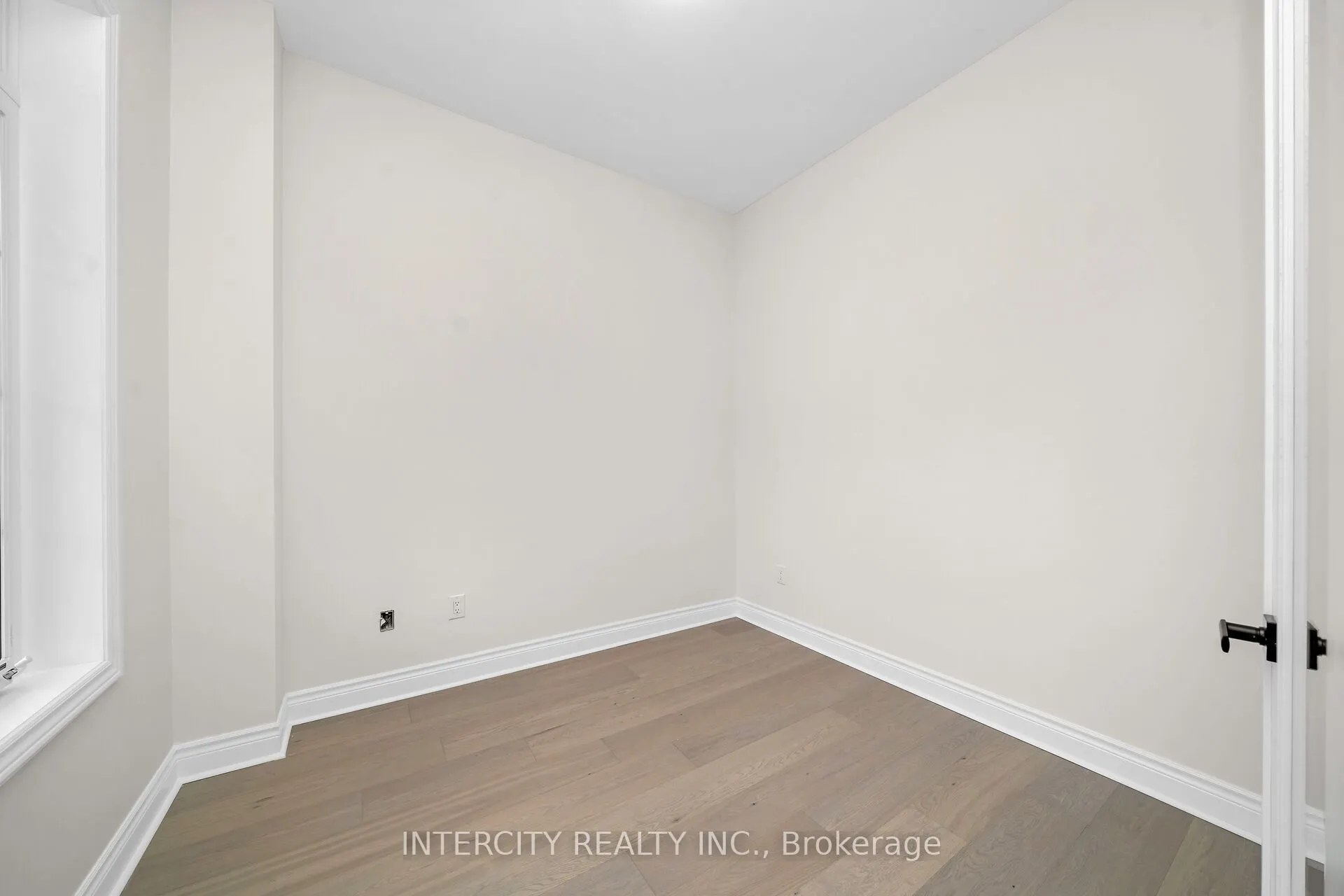24 Keyworth Crescent