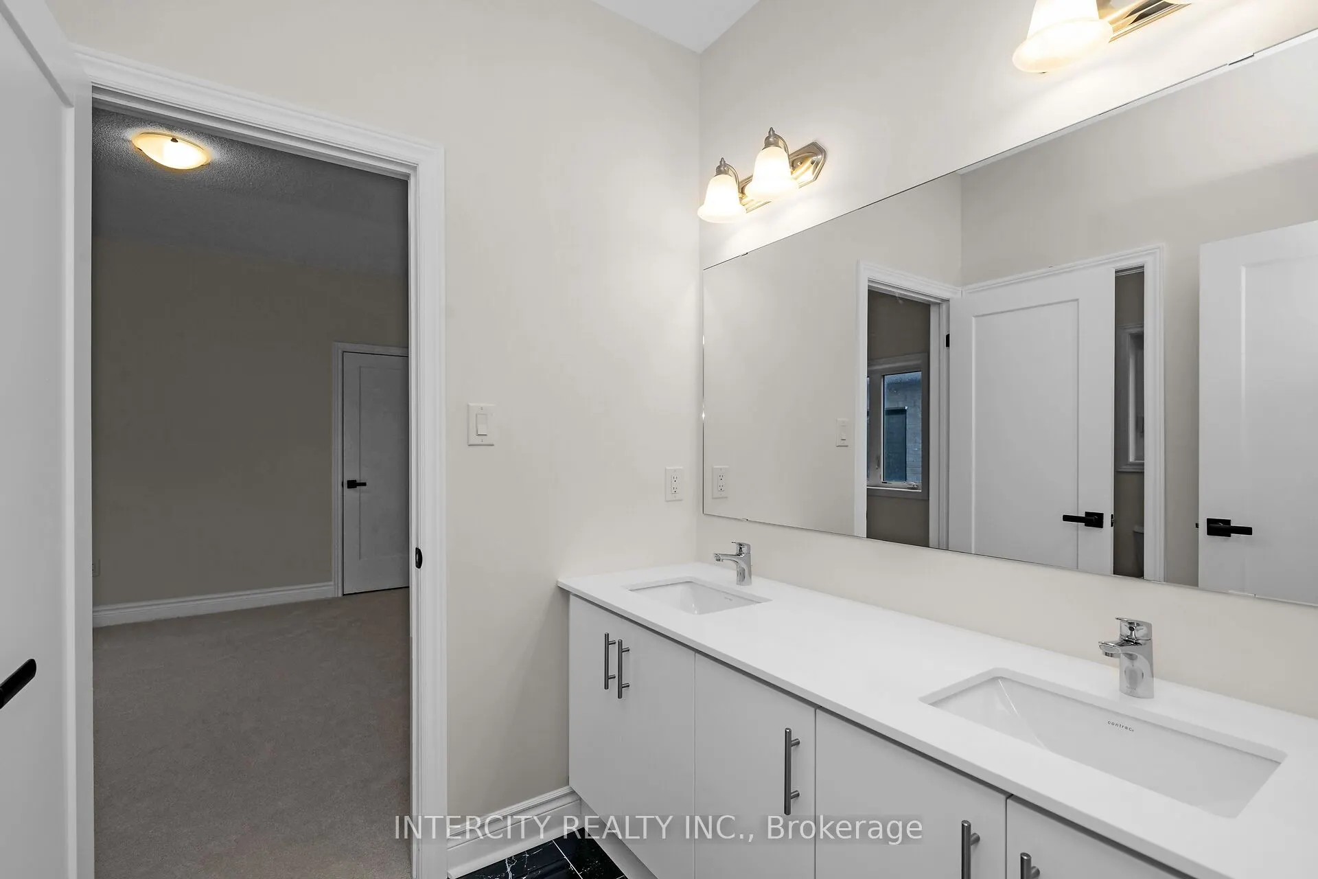 24 Keyworth Crescent