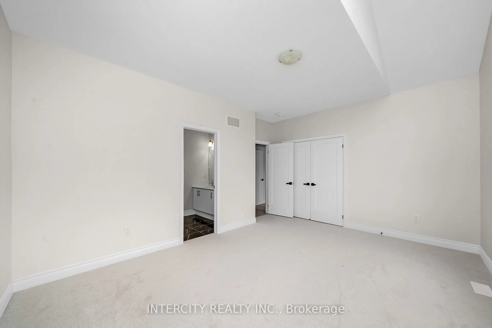 24 Keyworth Crescent