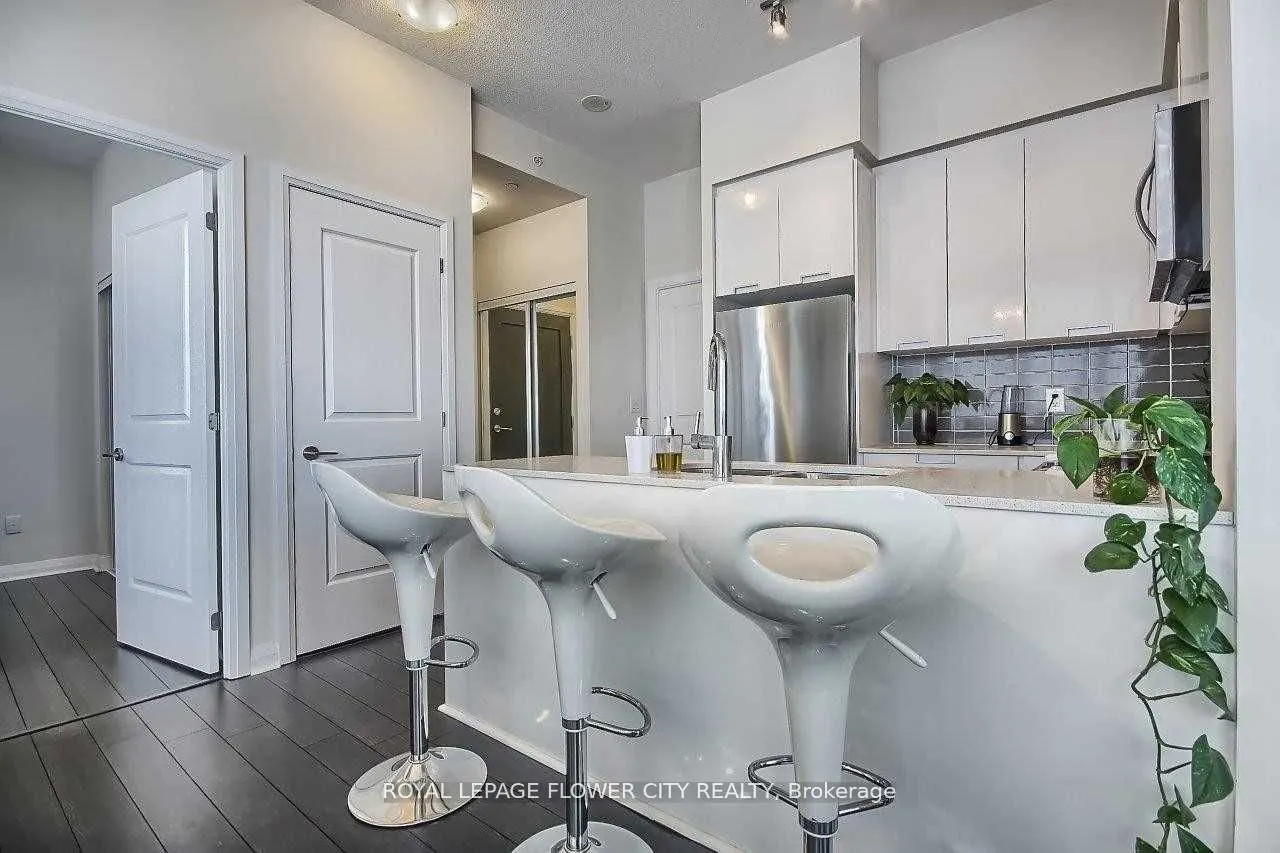 5033 Four Springs Avenue E, #1619
