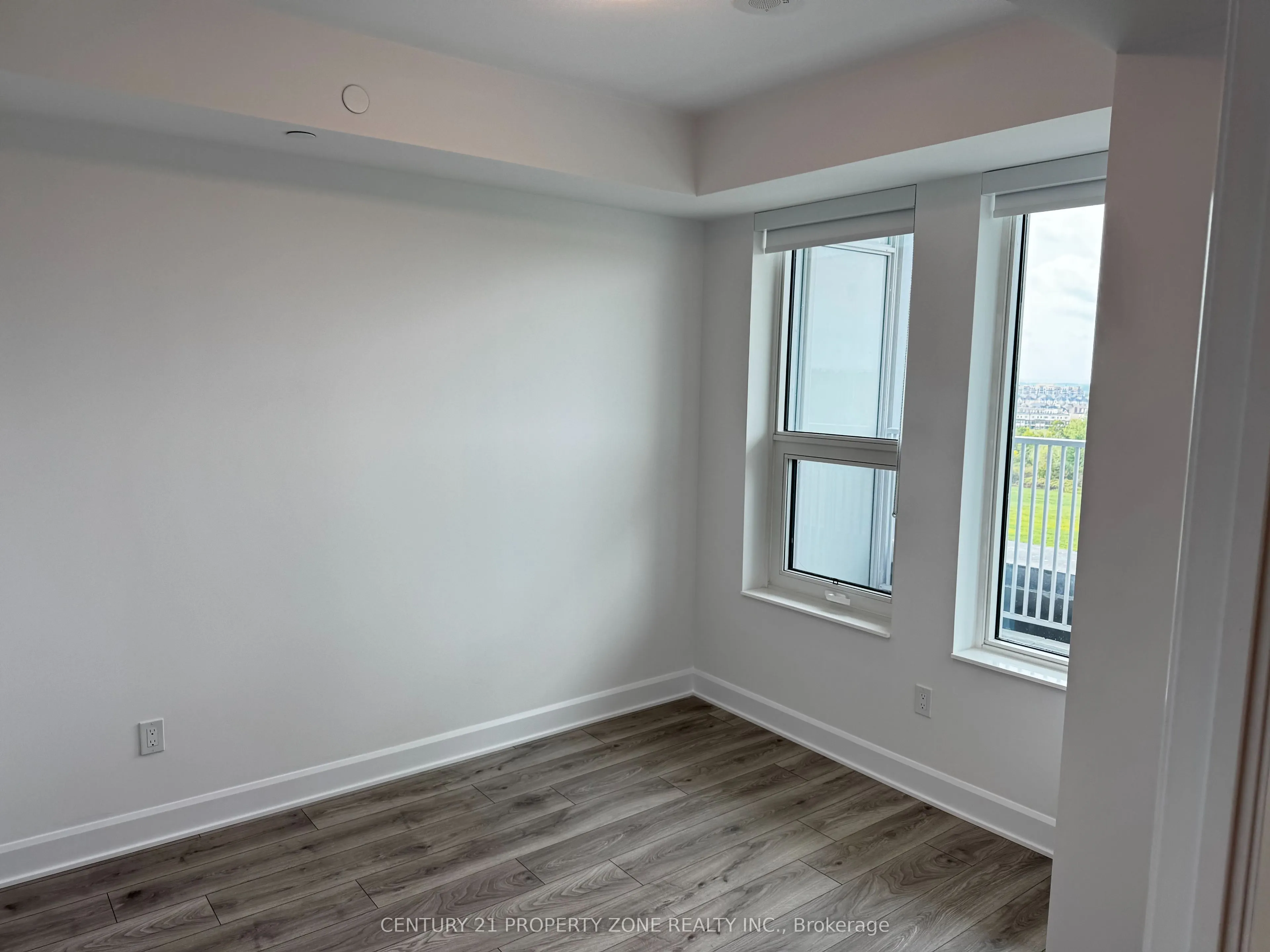 3240 William Colston Avenue, #907