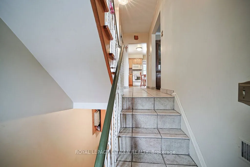 347 Harvie Avenue