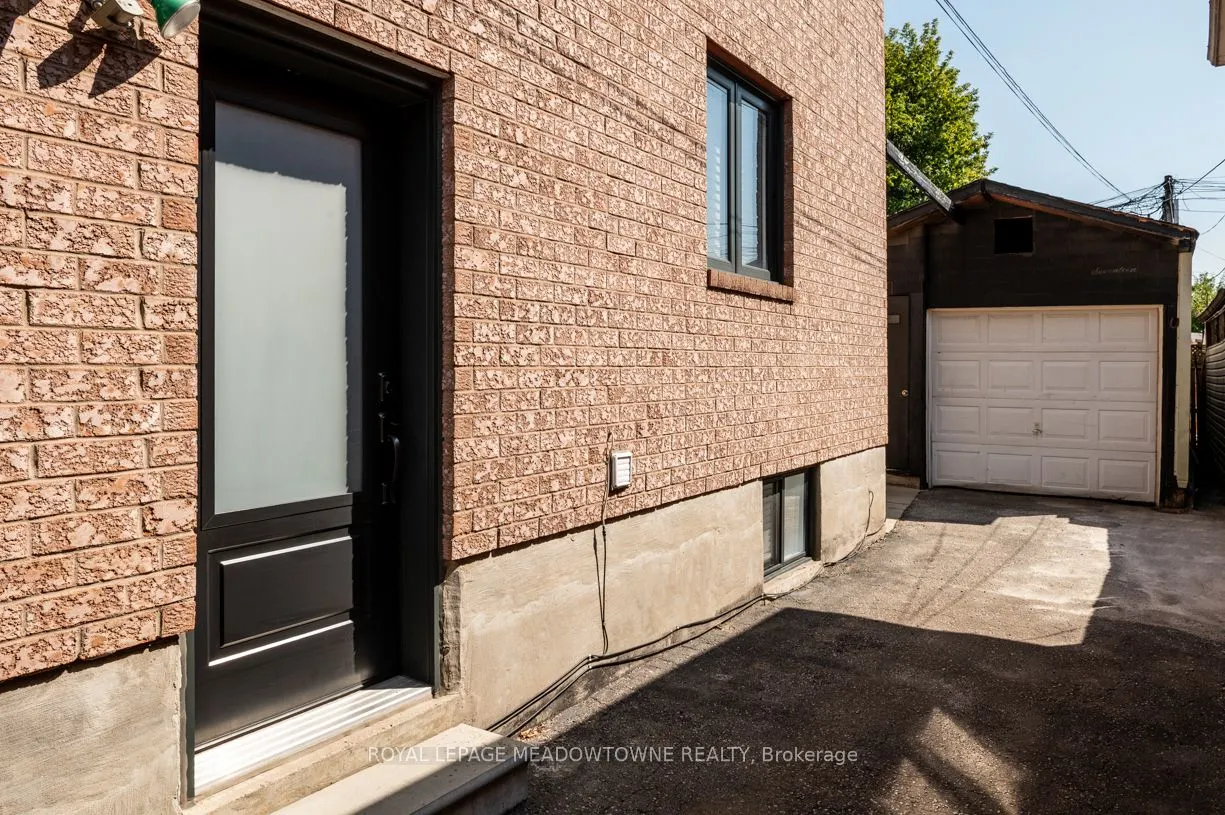 17 Kersdale Avenue