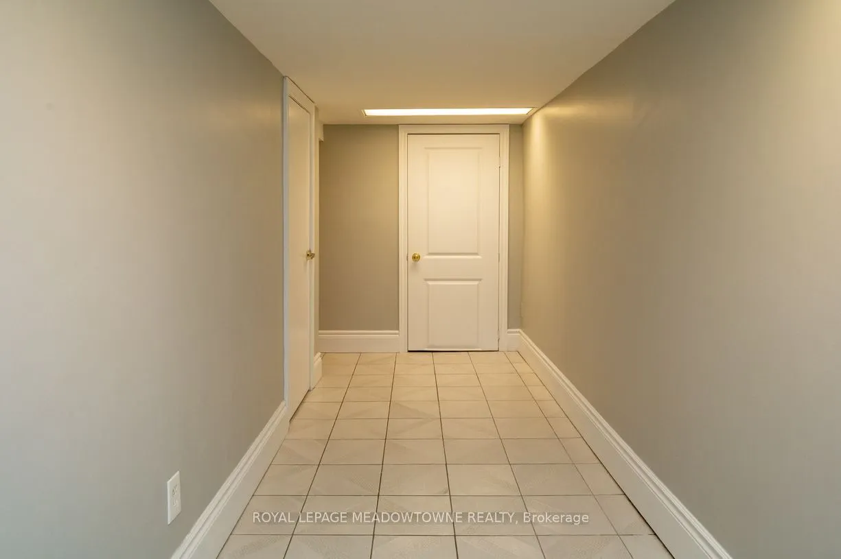 17 Kersdale Avenue