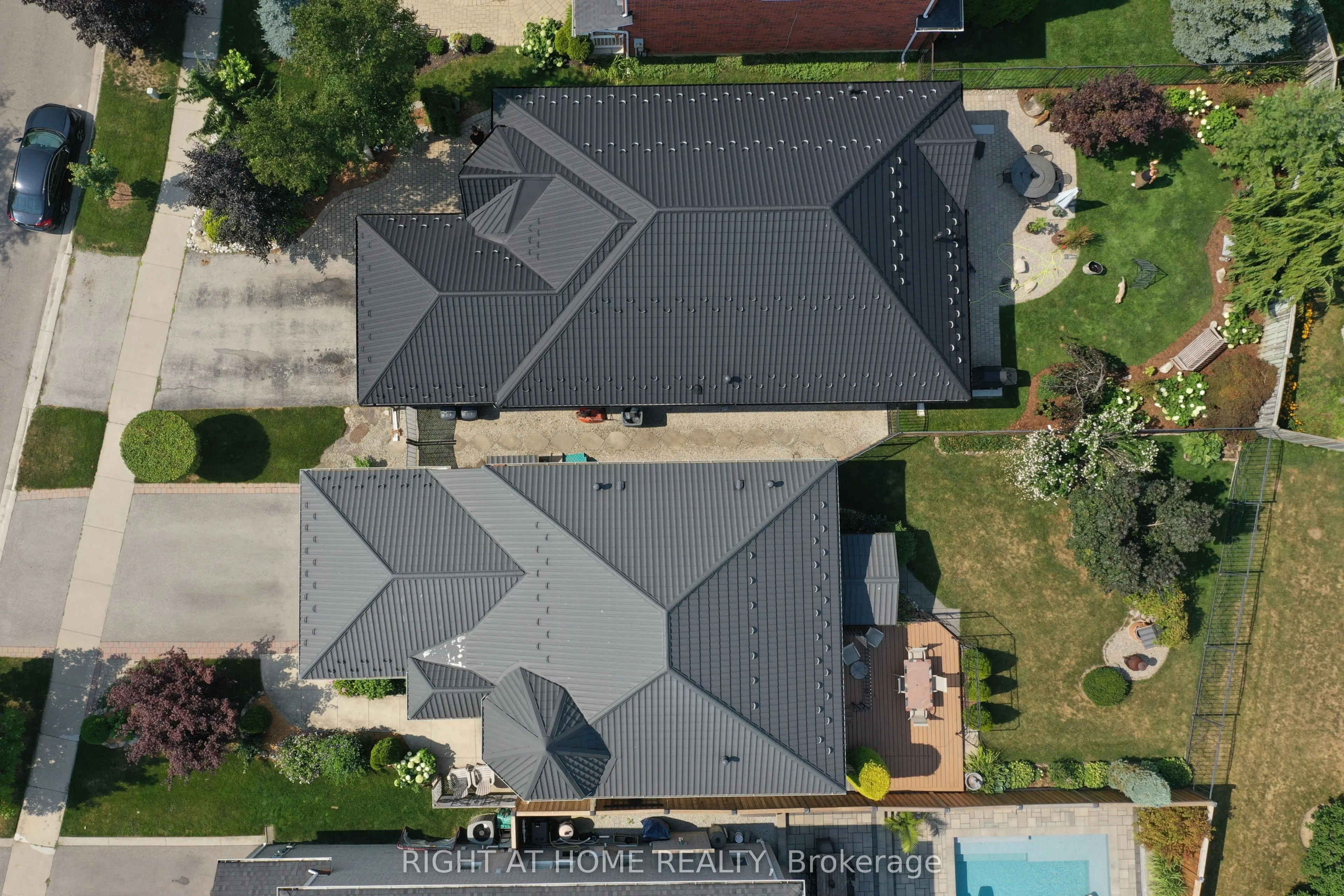 24 Huffmann Drive