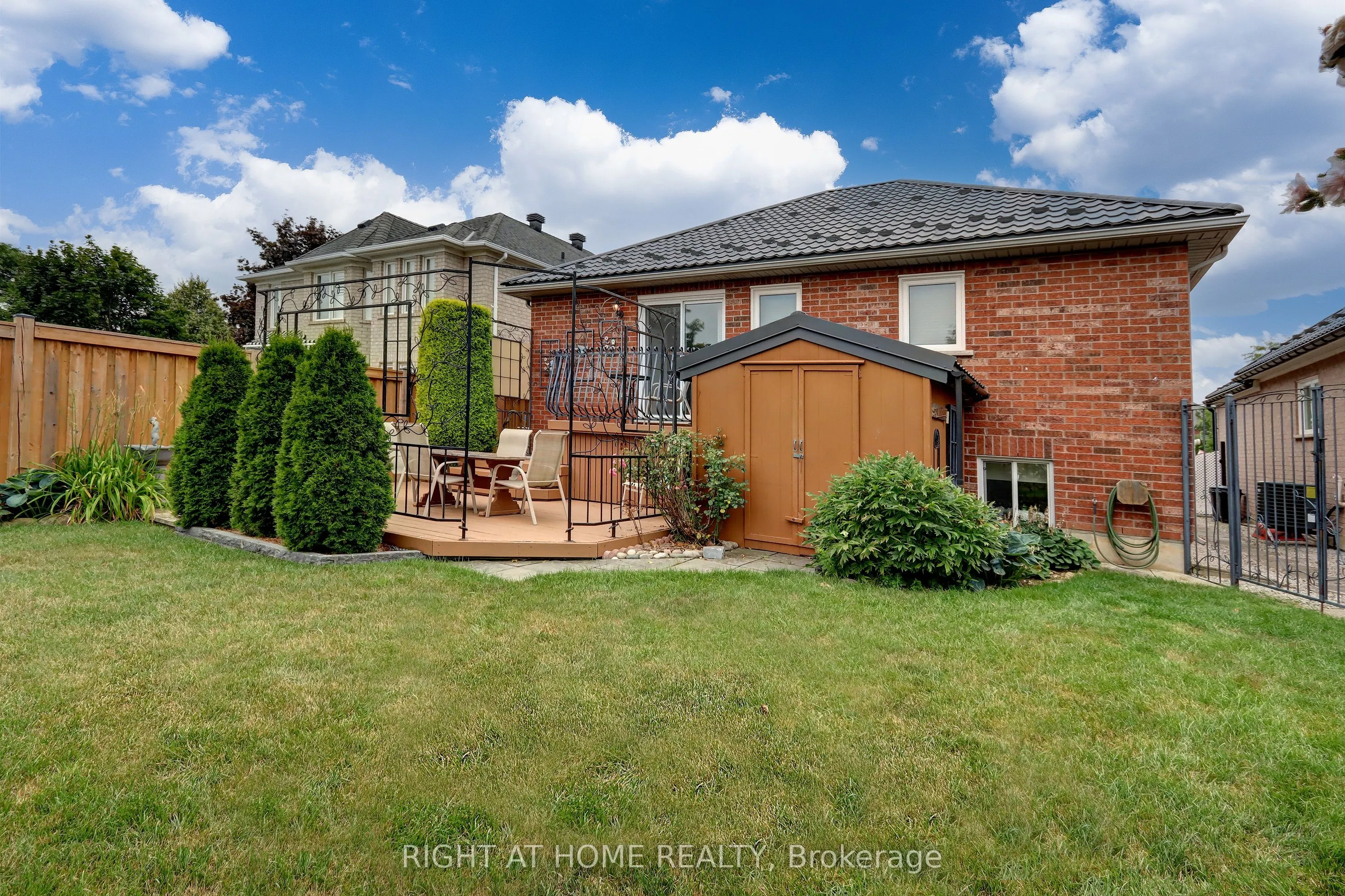 24 Huffmann Drive