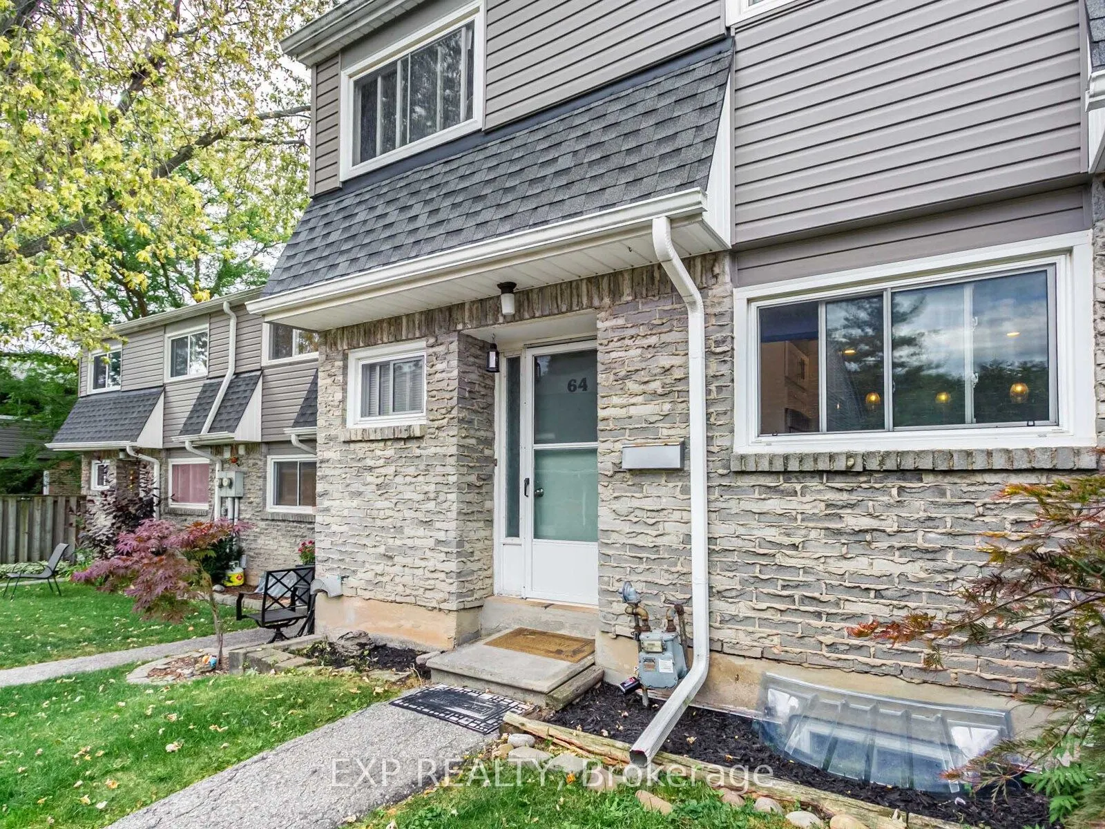 2050 Upper Middle Road, #64