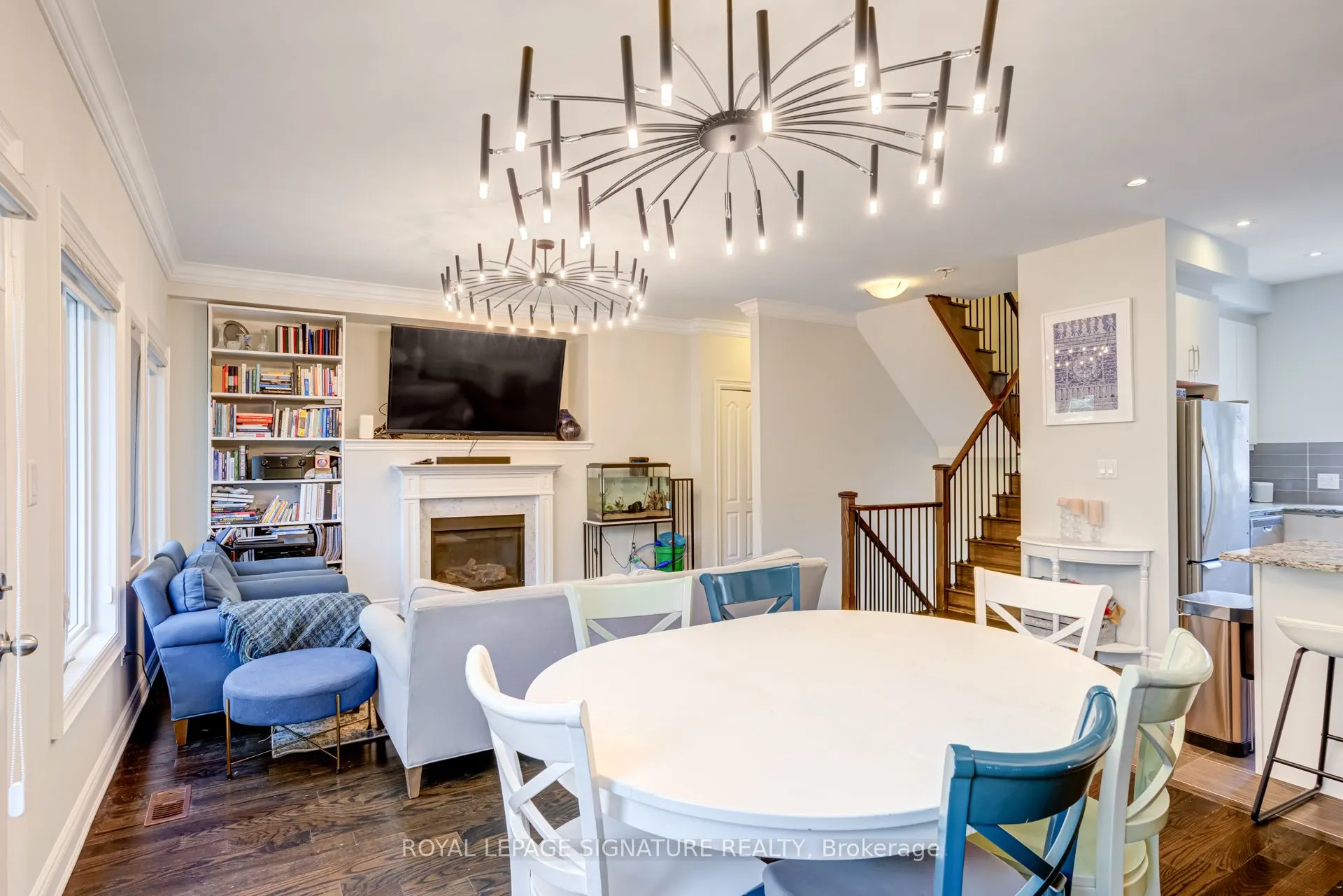 1223 Azinger Lane