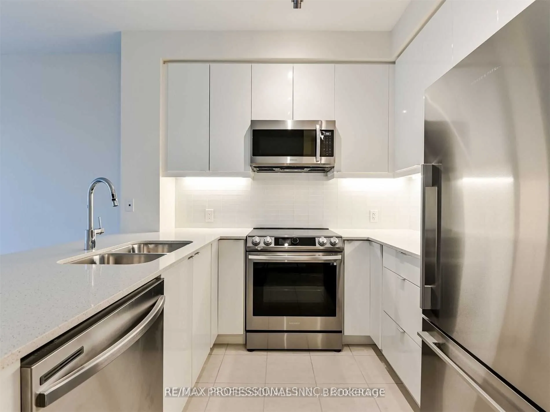 50 Thomas Riley Road, #801