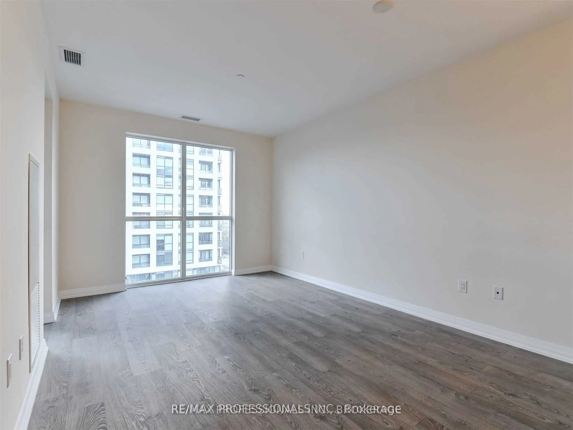 50 Thomas Riley Road, #801