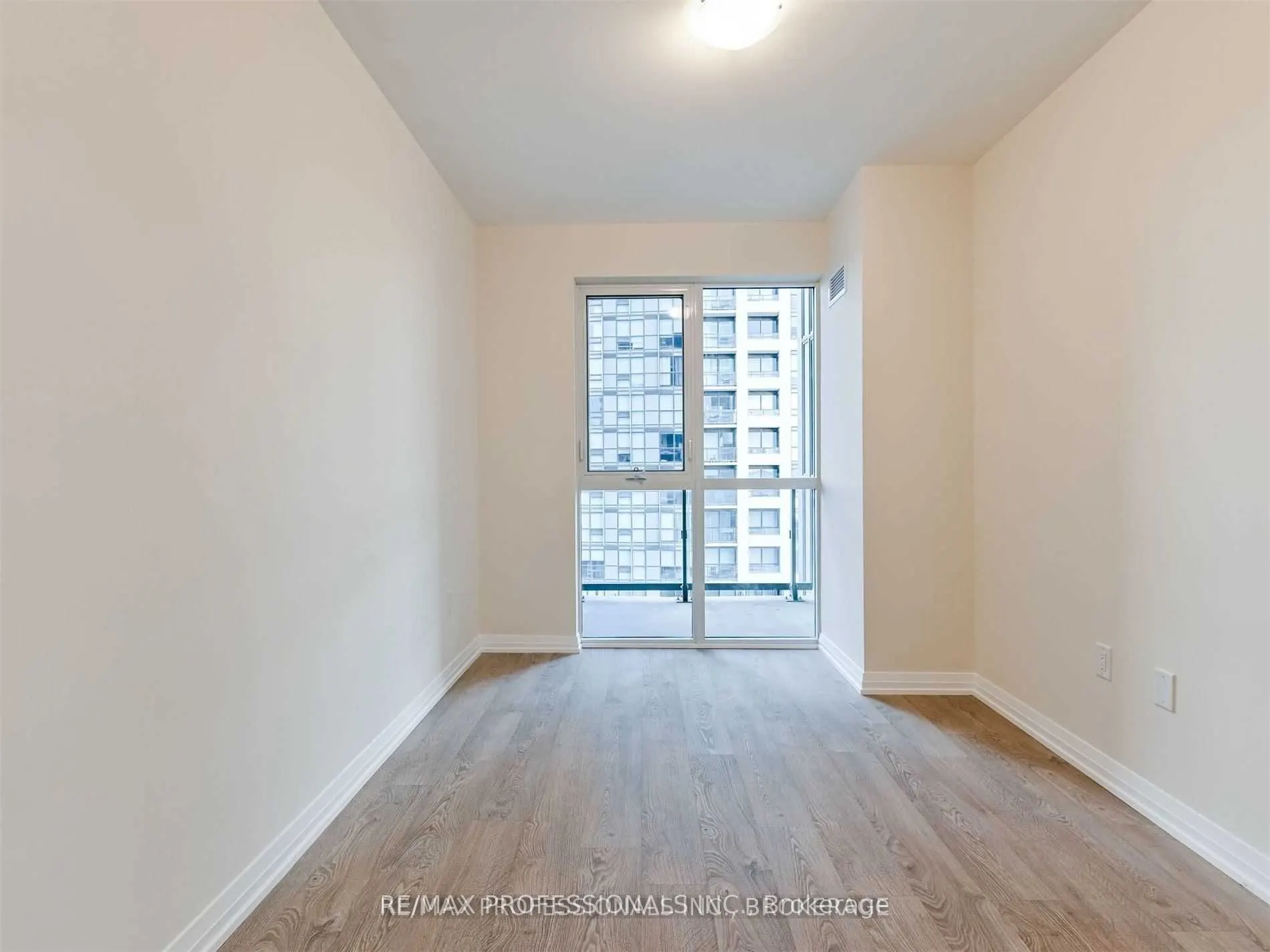50 Thomas Riley Road, #801