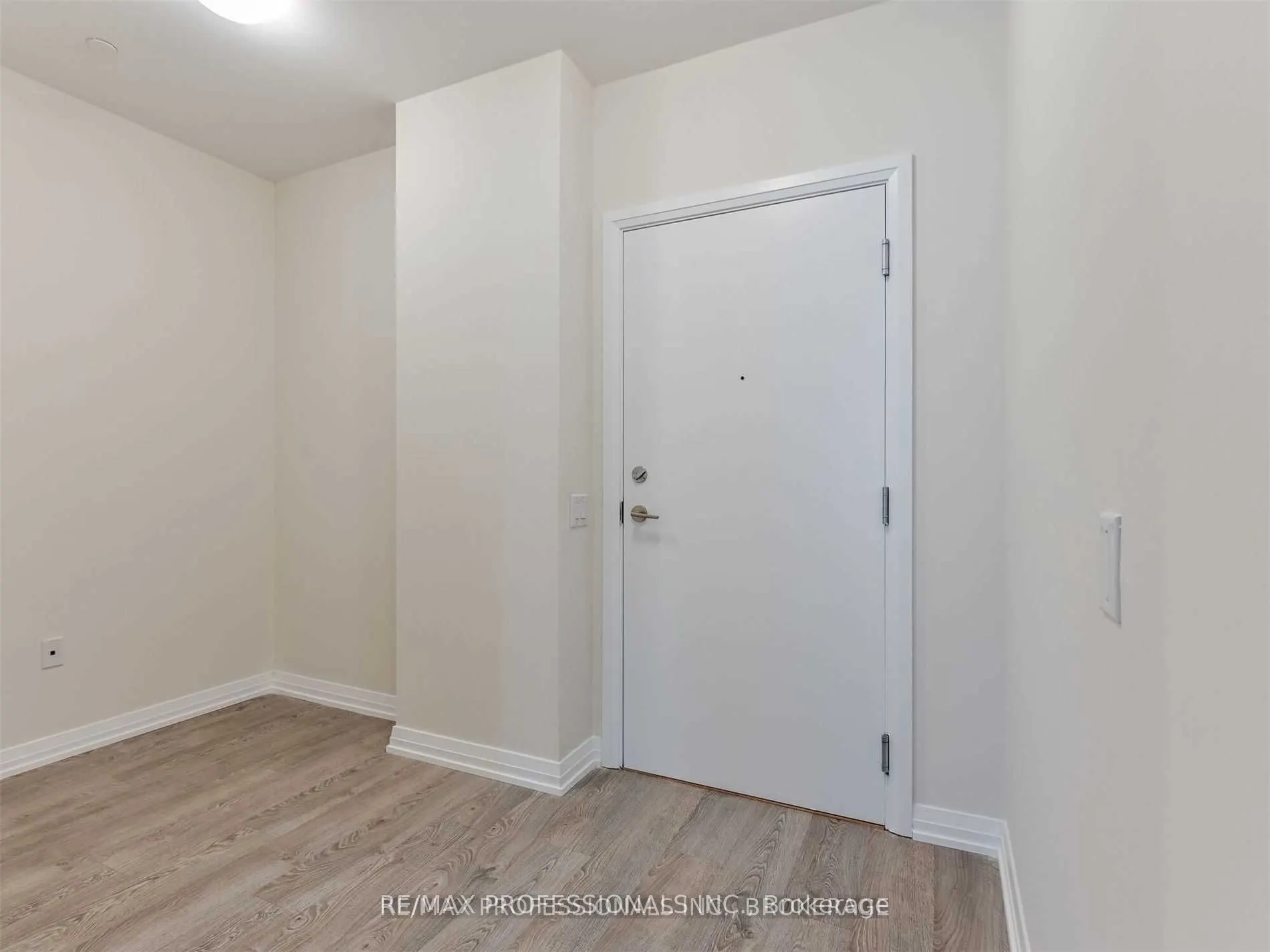50 Thomas Riley Road, #801