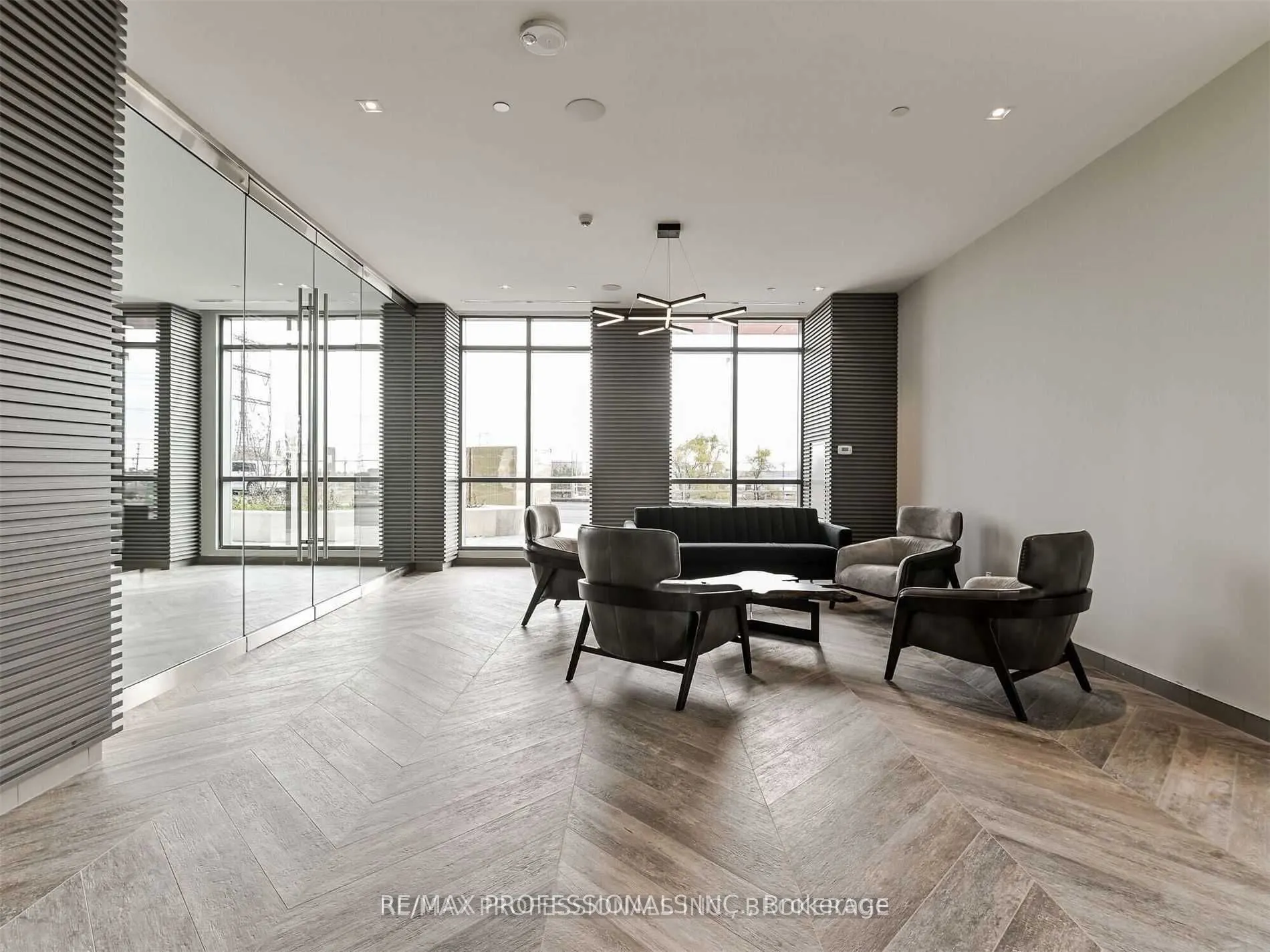 50 Thomas Riley Road, #801