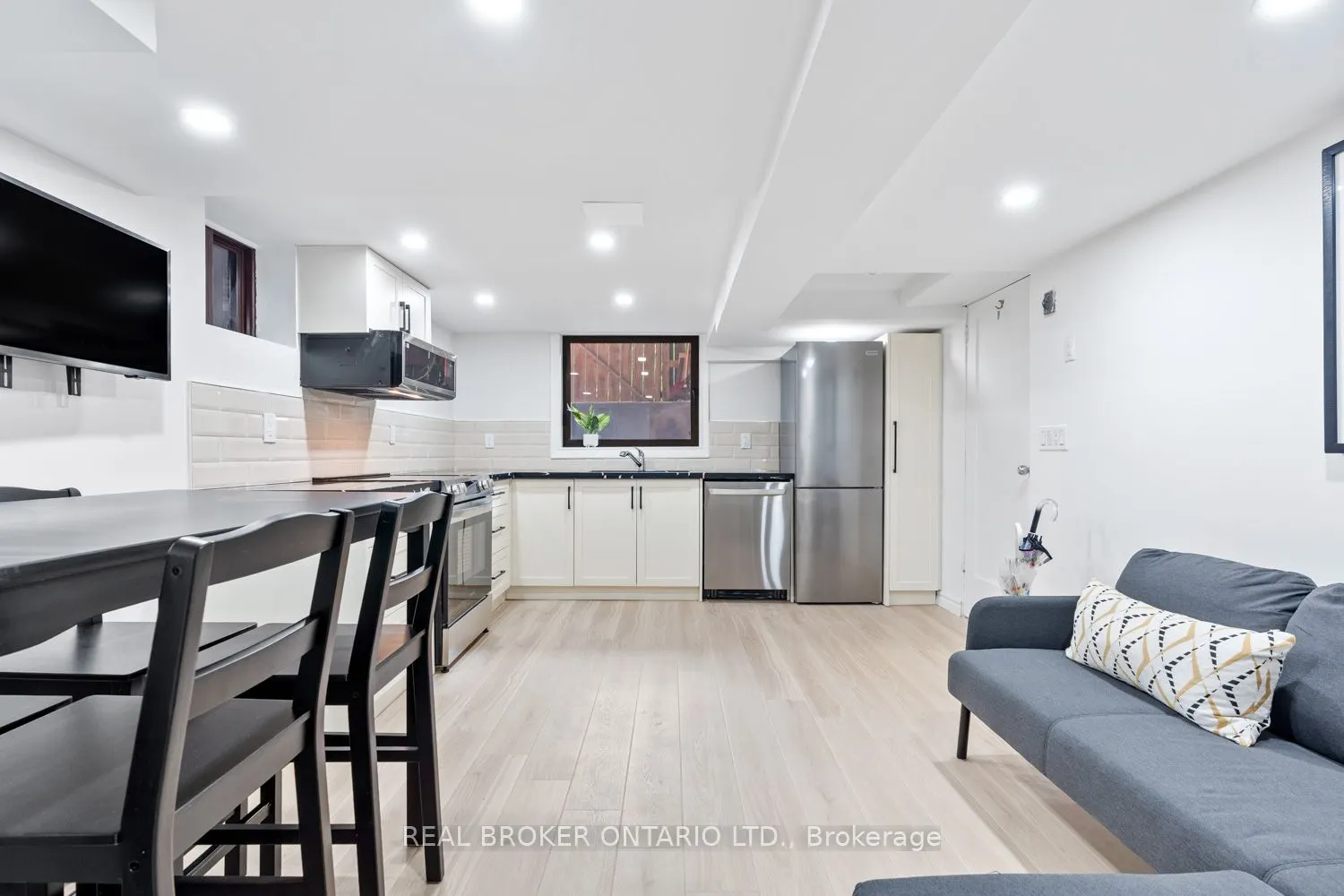 #2 343 Prince Edward Drive N, ##2