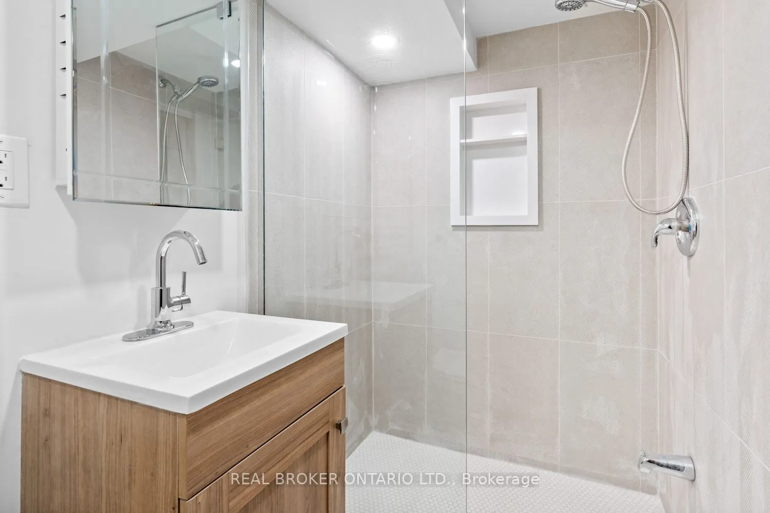 #2 343 Prince Edward Drive N, ##2