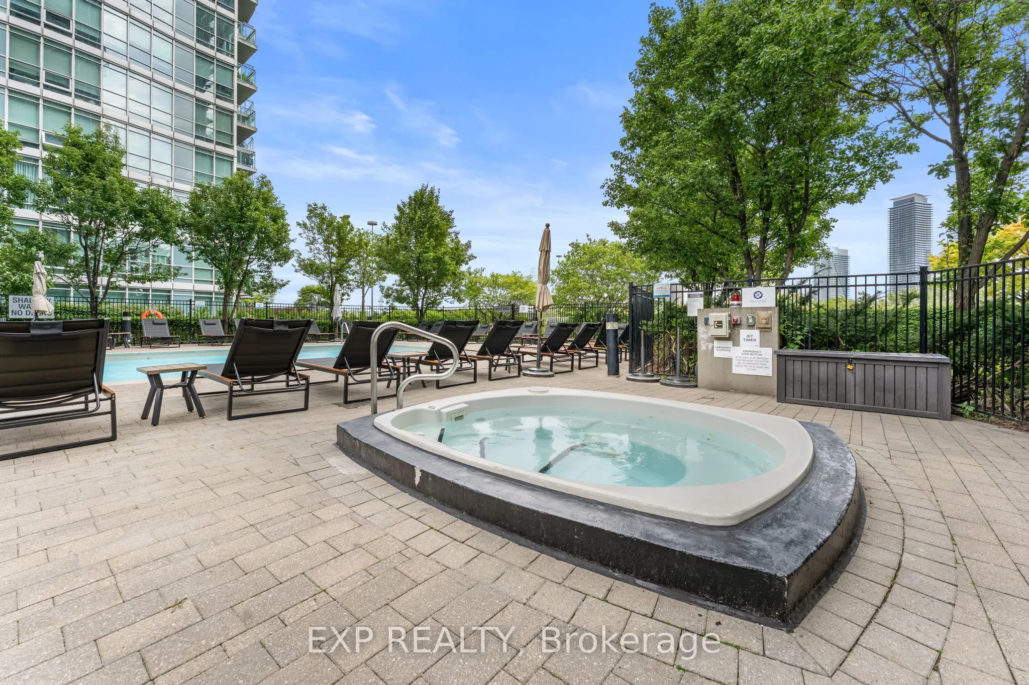 165 Legion Road North Road, #522