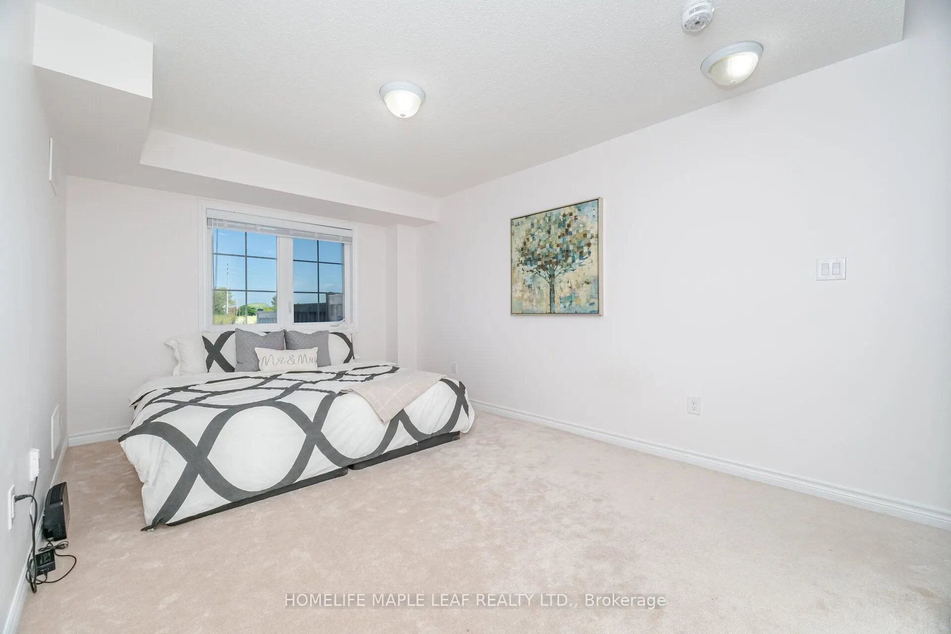 30 Agava Street S