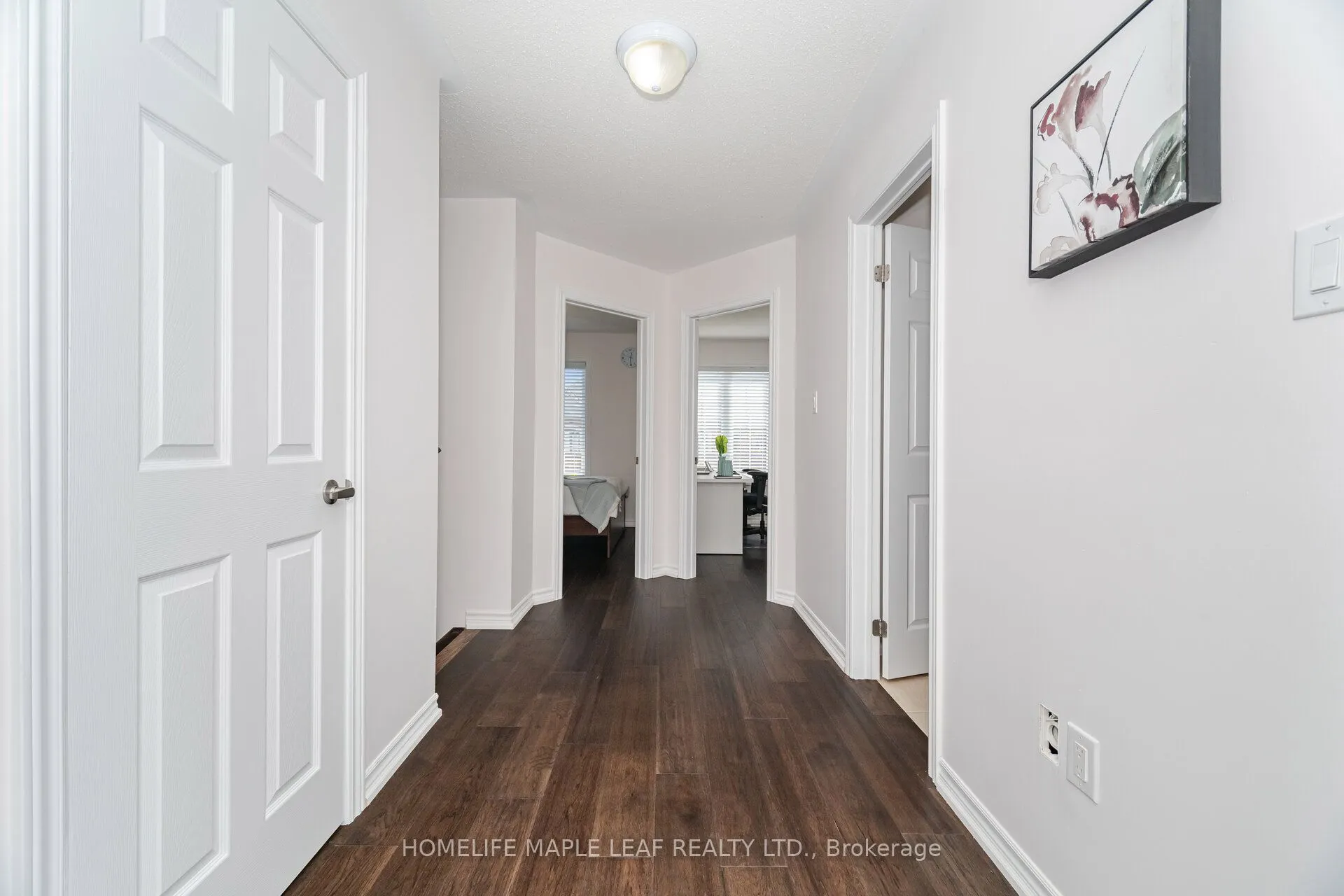 30 Agava Street S
