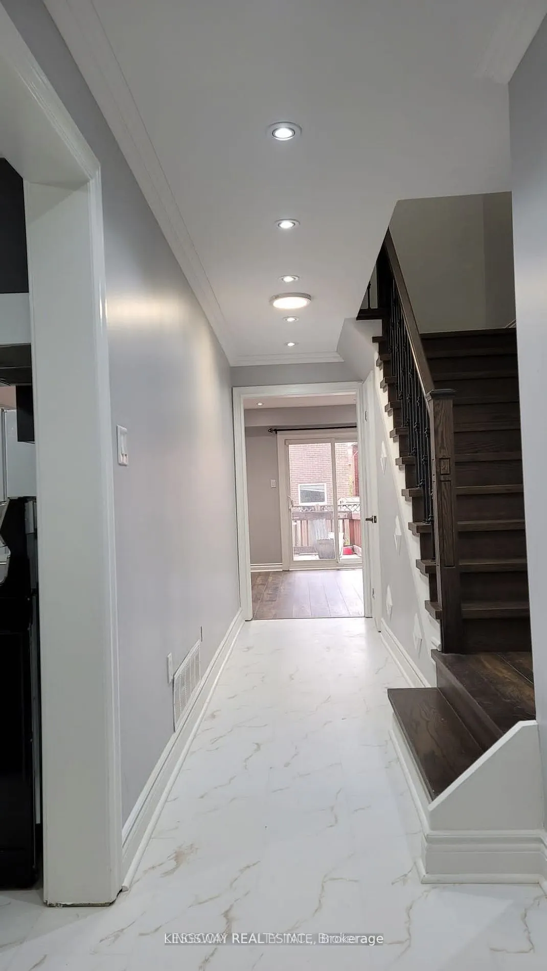 12 Silverstream Road