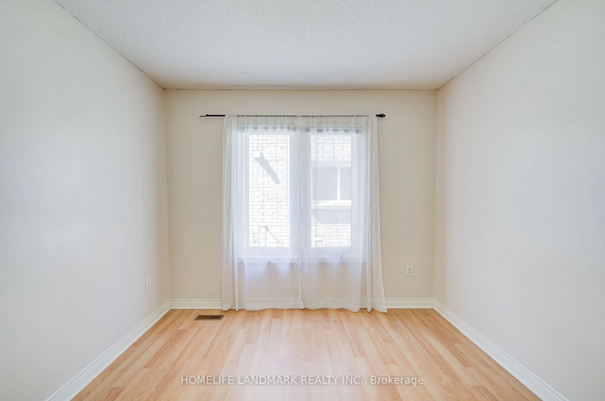 1194 Fairmeadow Trail