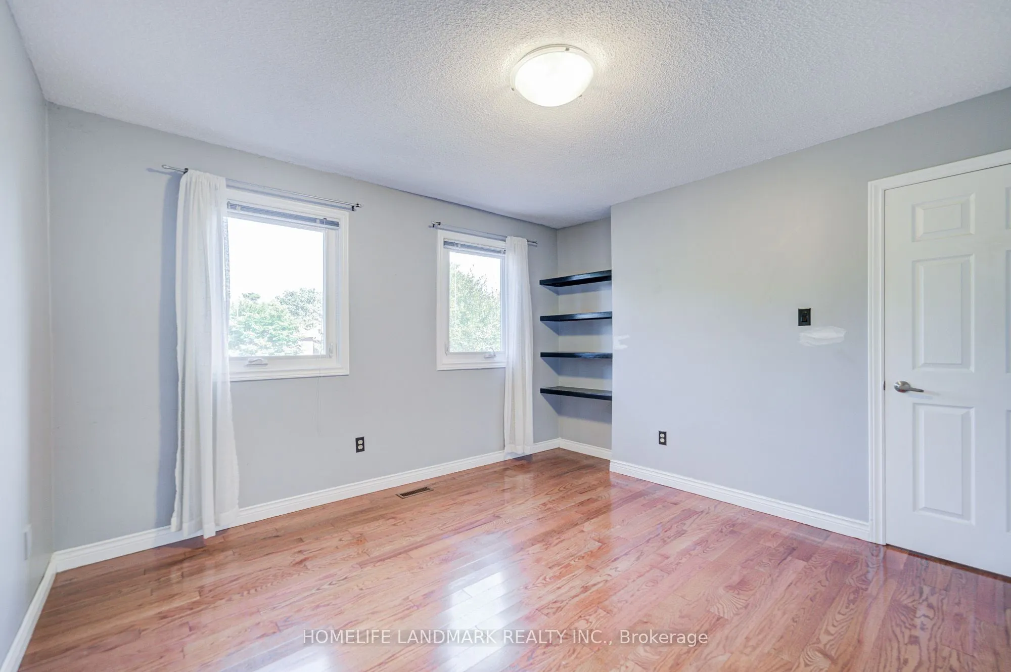 1194 Fairmeadow Trail