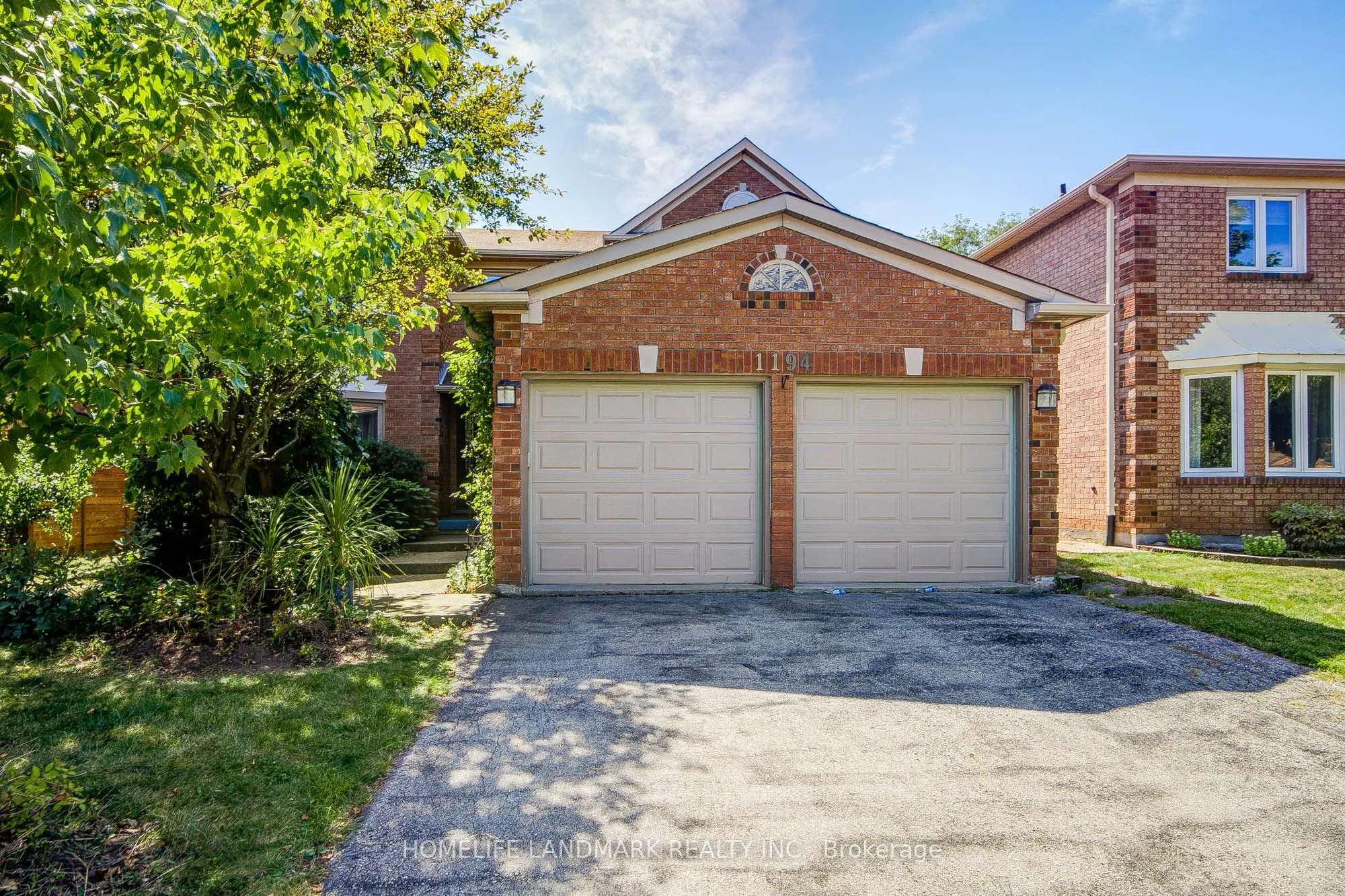 1194 Fairmeadow Trail