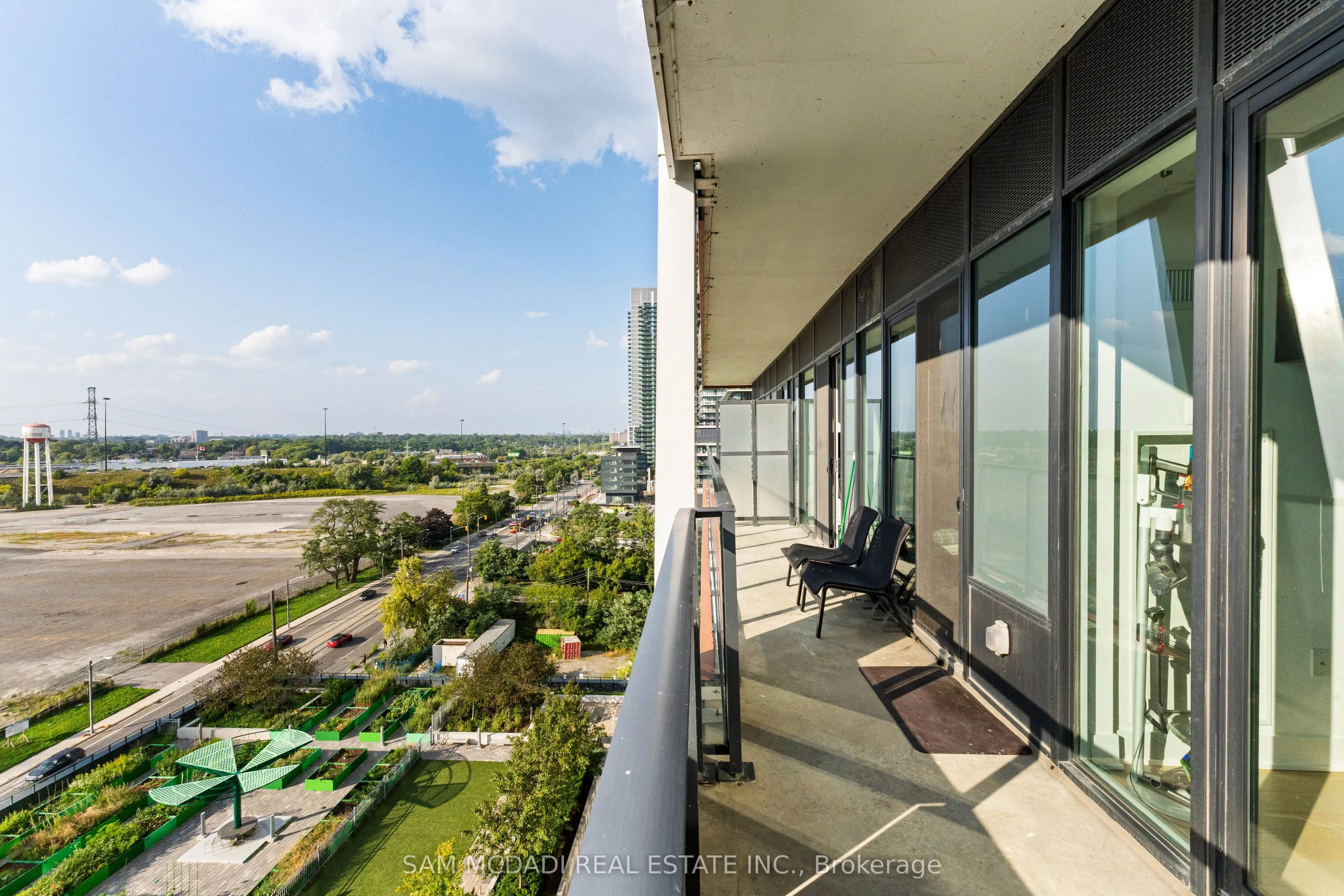 30 Shore Breeze Drive, #1012
