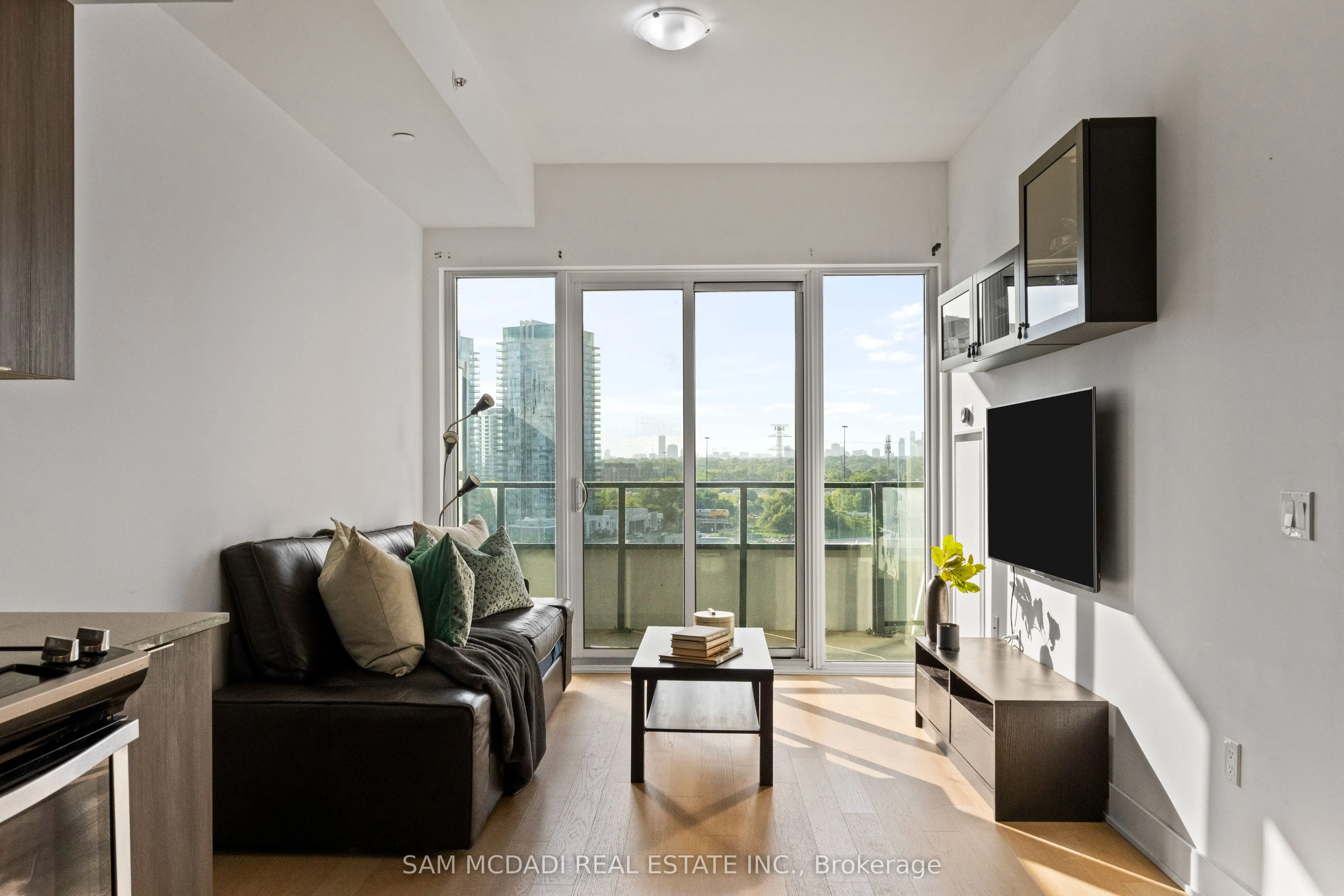 30 Shore Breeze Drive, #1012