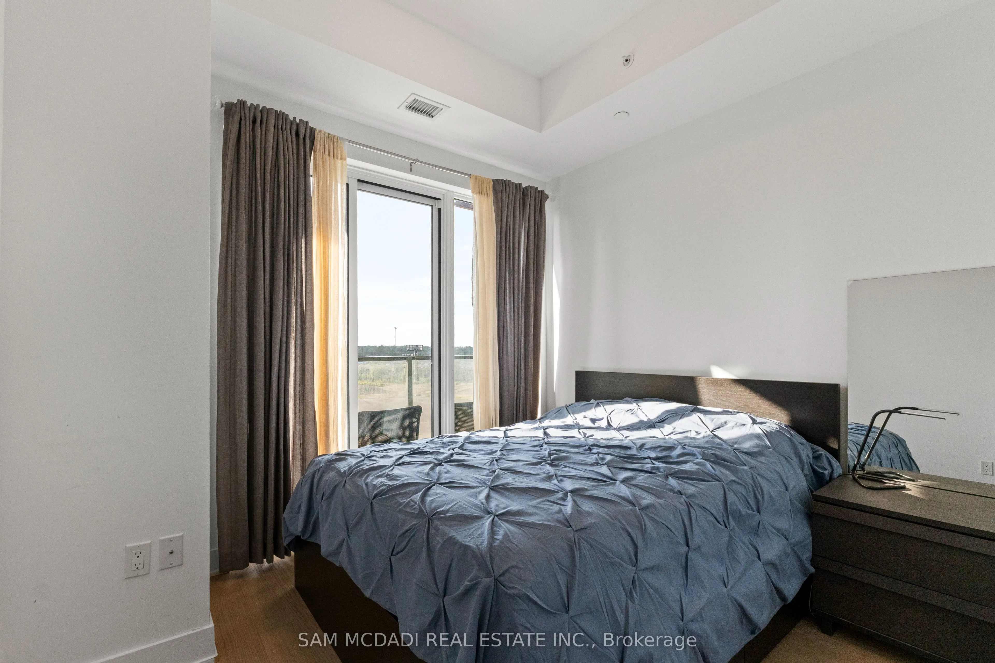 30 Shore Breeze Drive, #1012