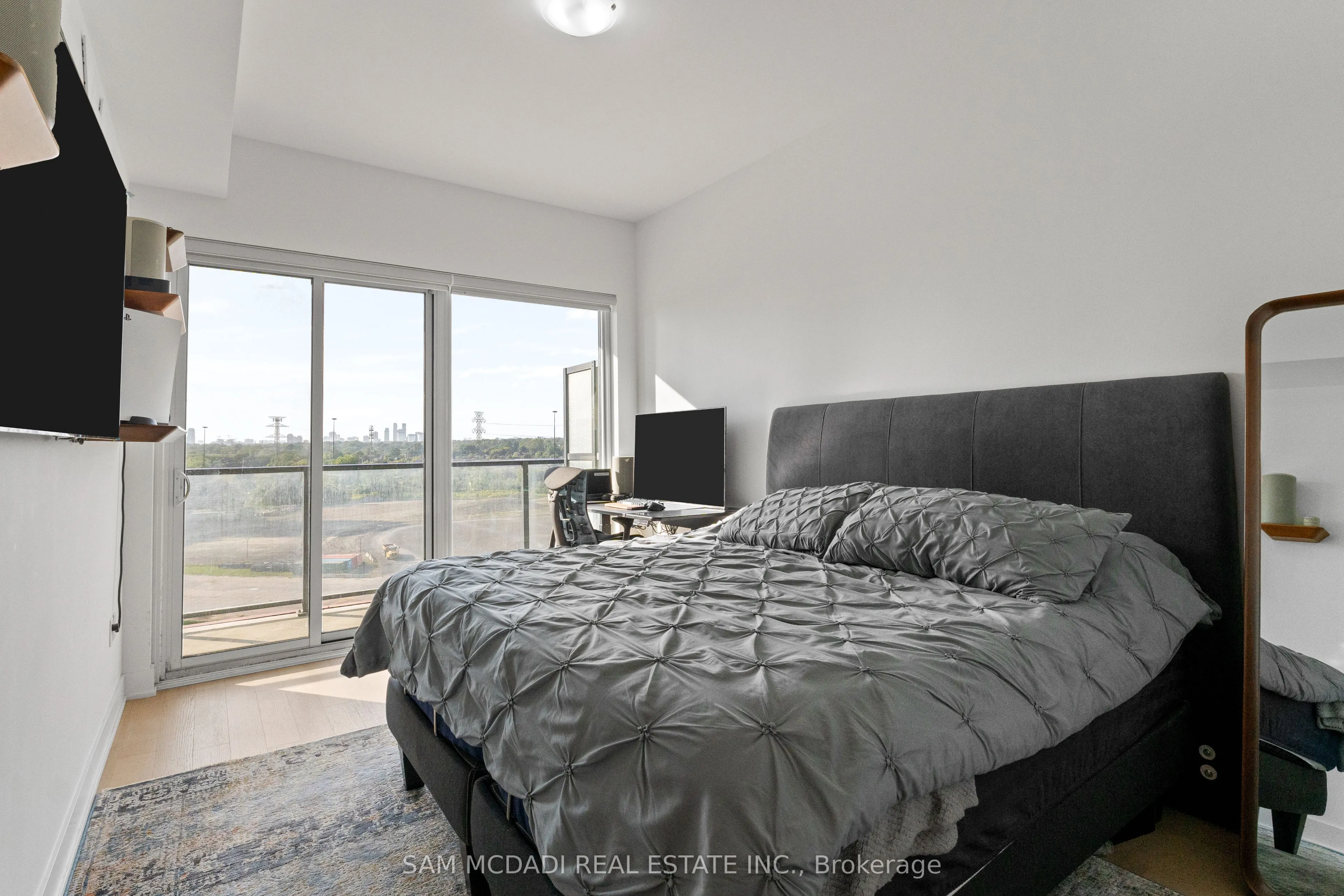 30 Shore Breeze Drive, #1012