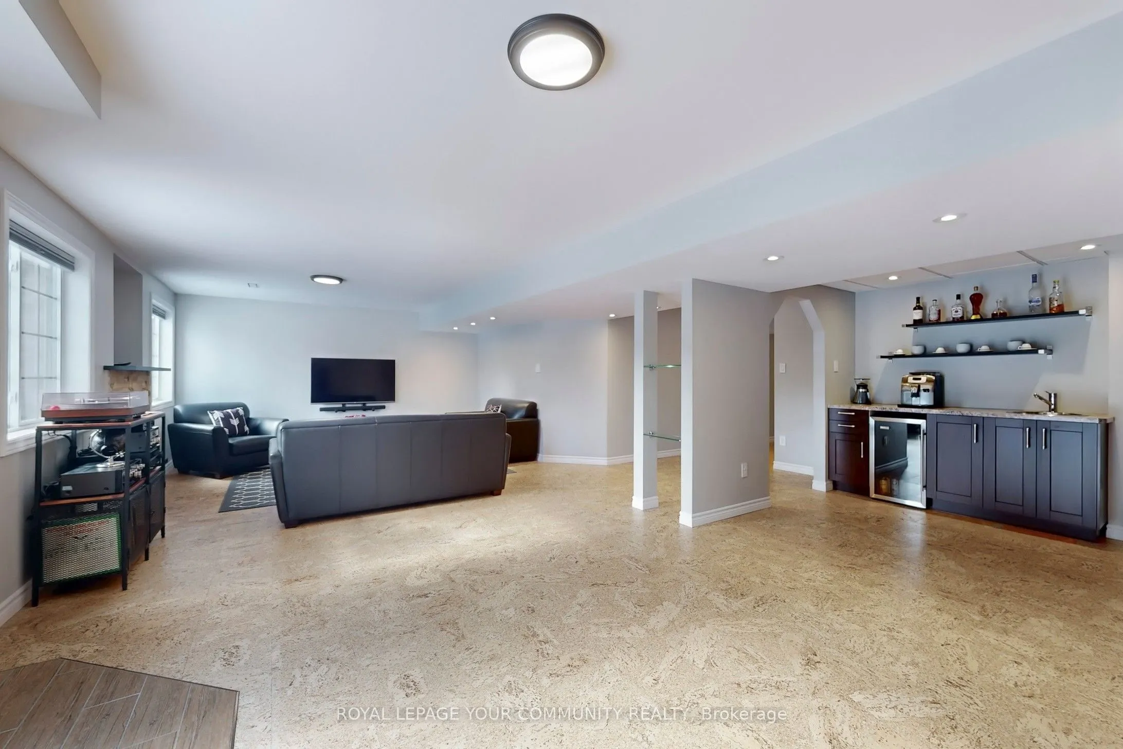 10 Reddington Drive, #6