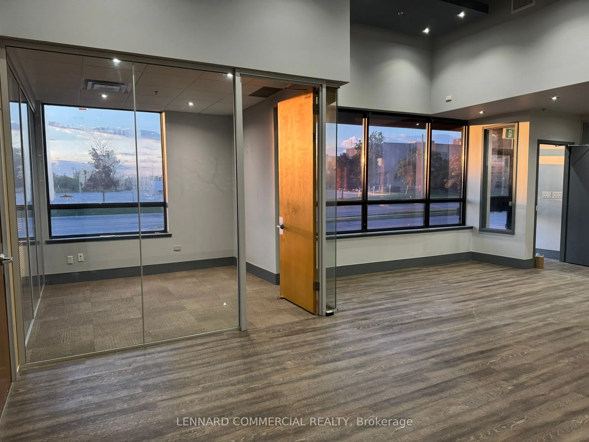 1090 Aerowood Drive, #7