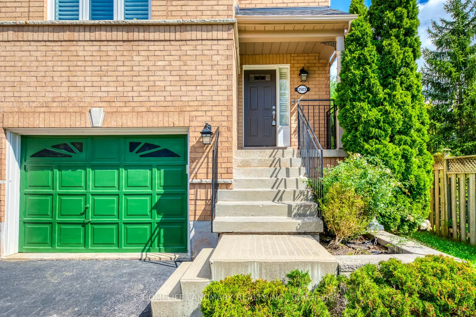 2503 Gill Crescent
