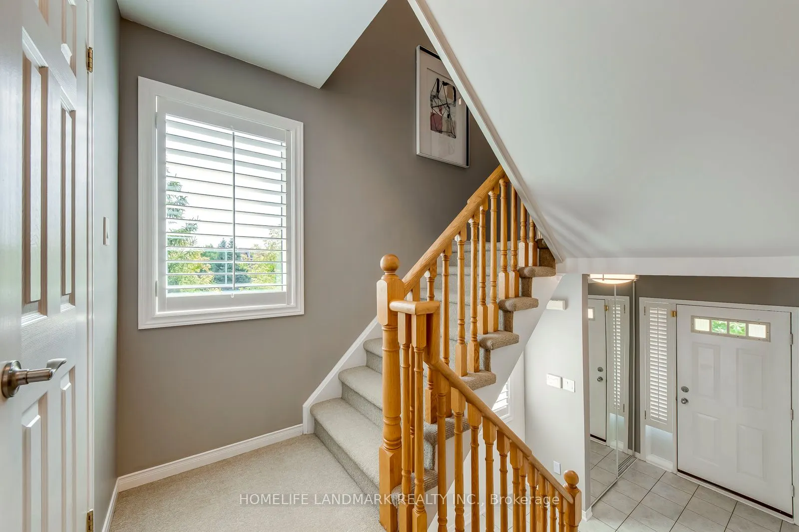 2503 Gill Crescent