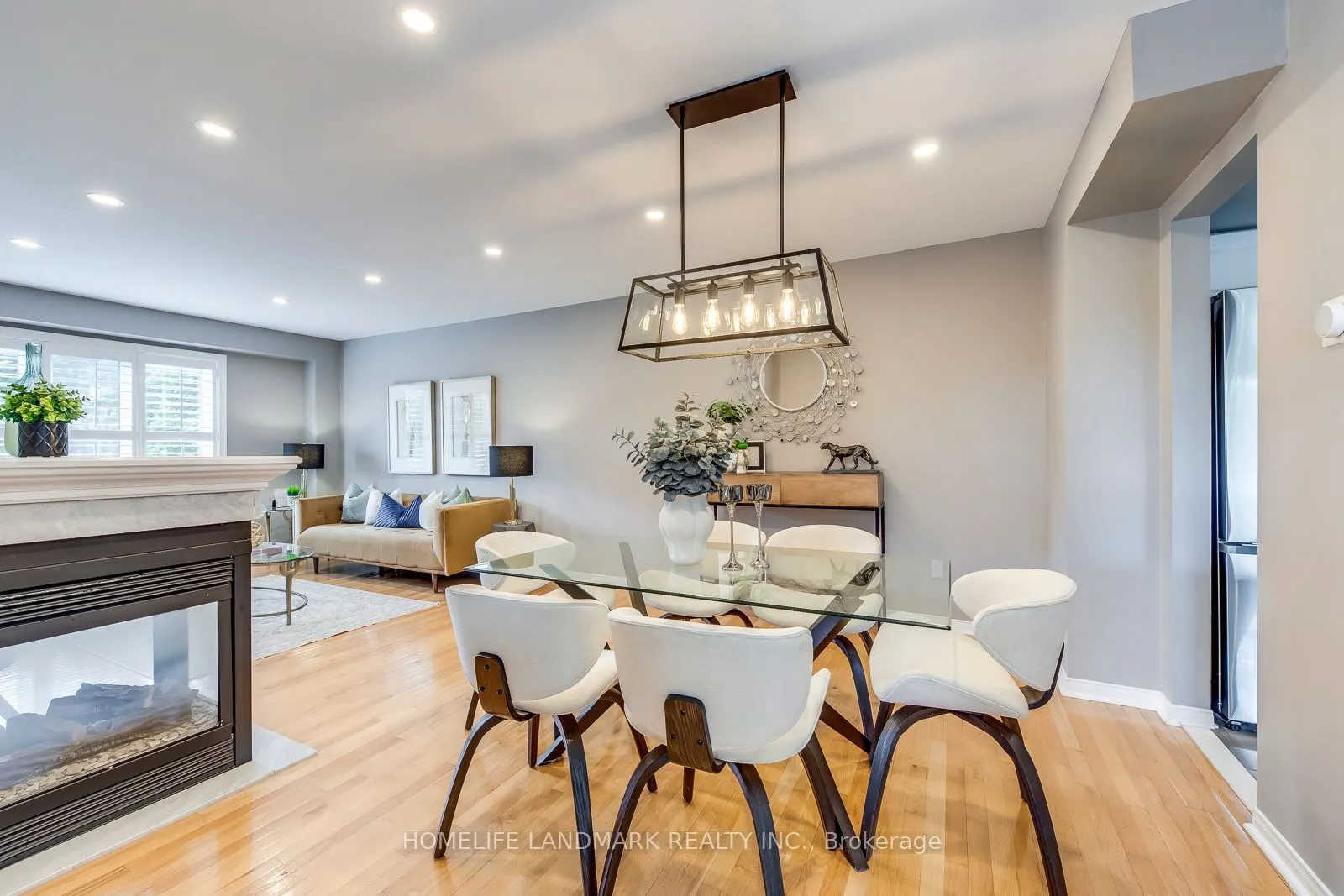 2503 Gill Crescent