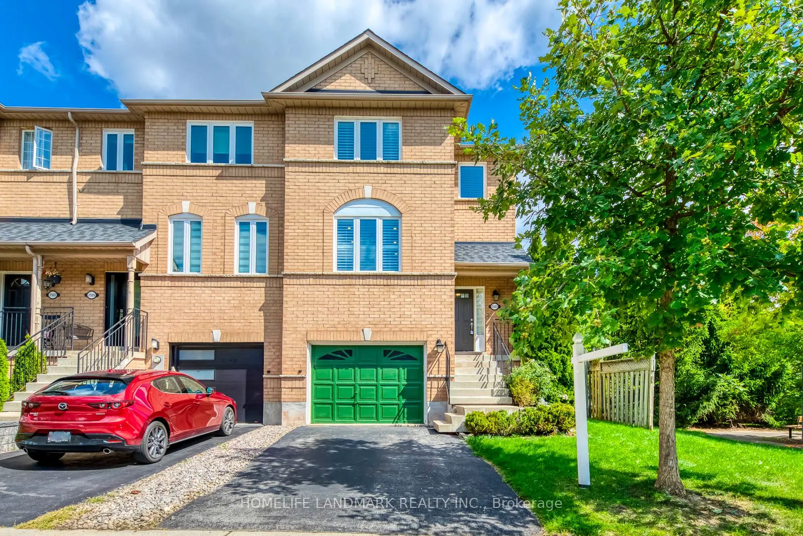 2503 Gill Crescent