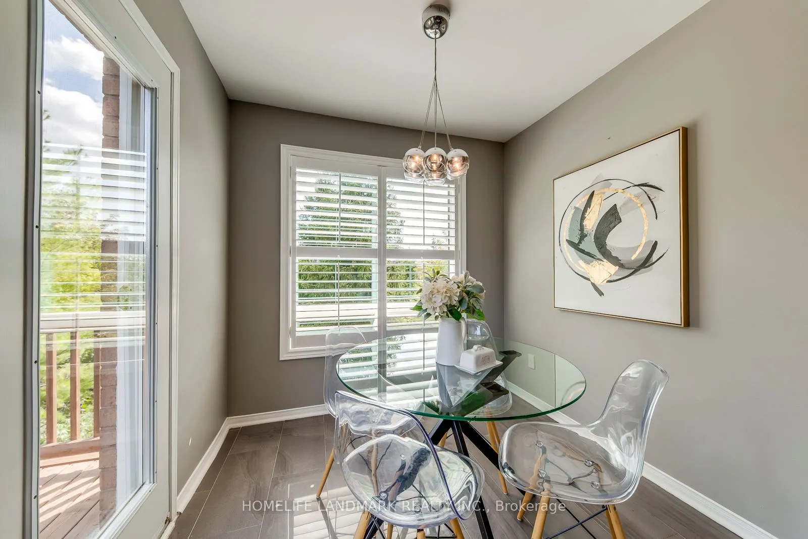 2503 Gill Crescent