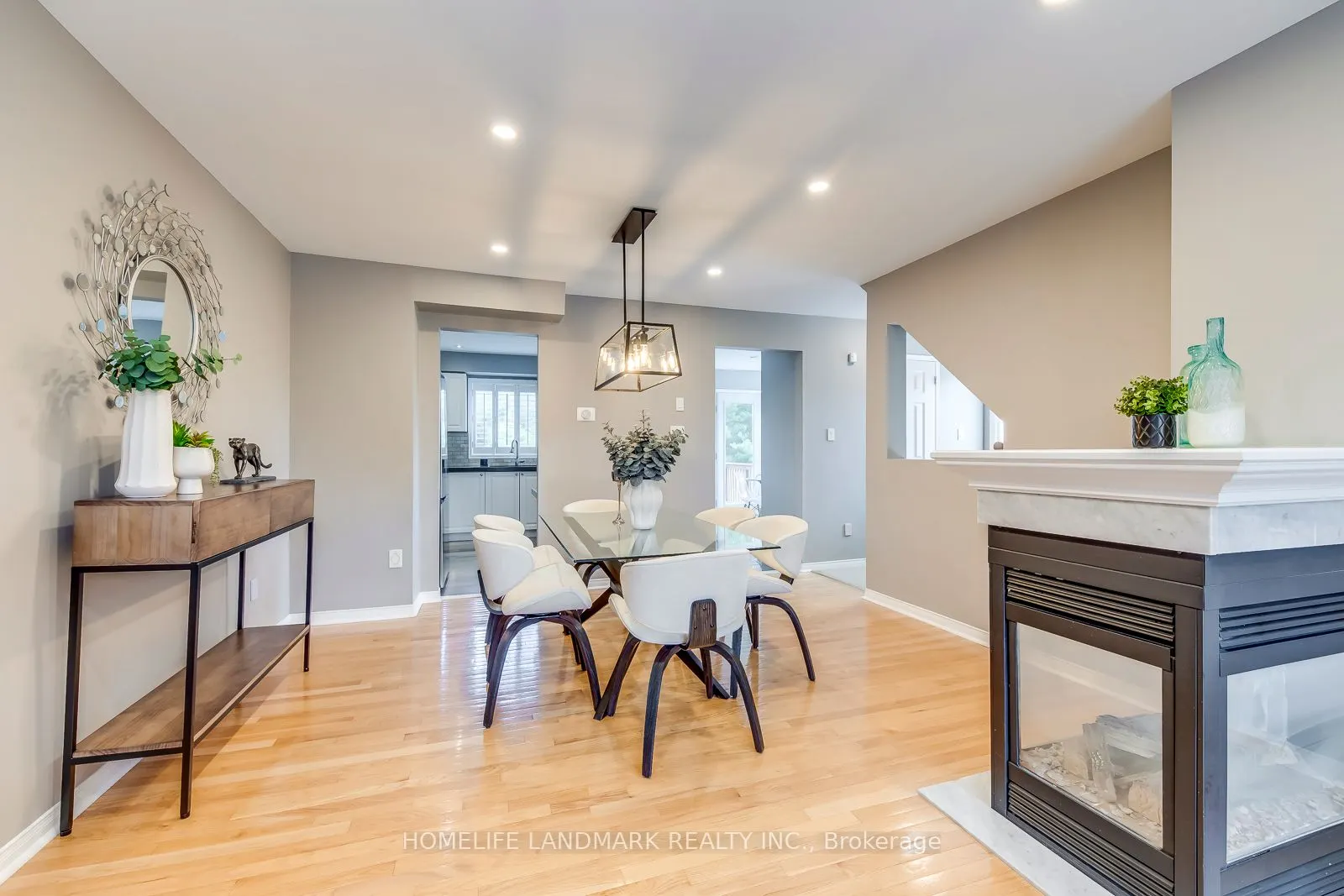 2503 Gill Crescent