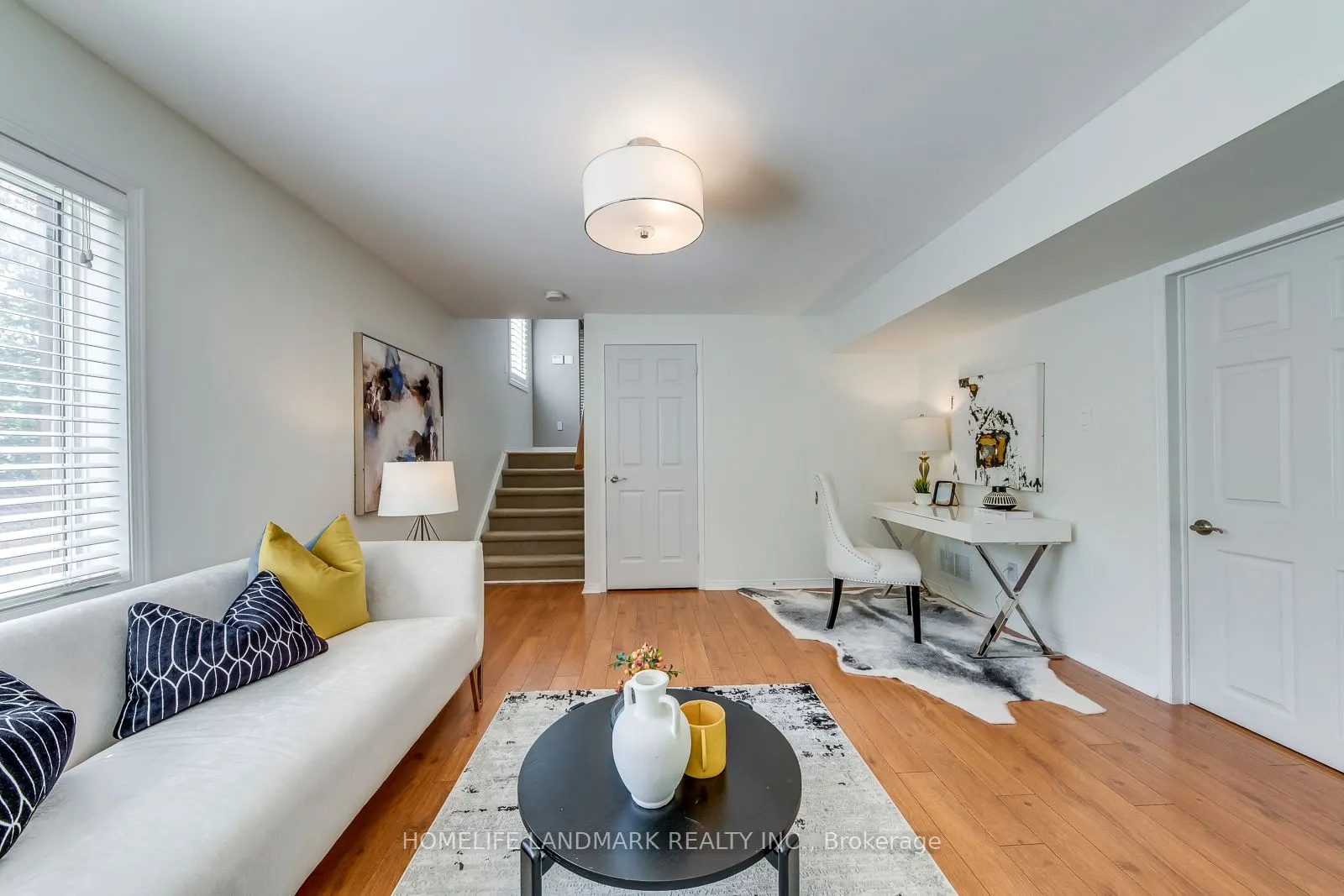 2503 Gill Crescent